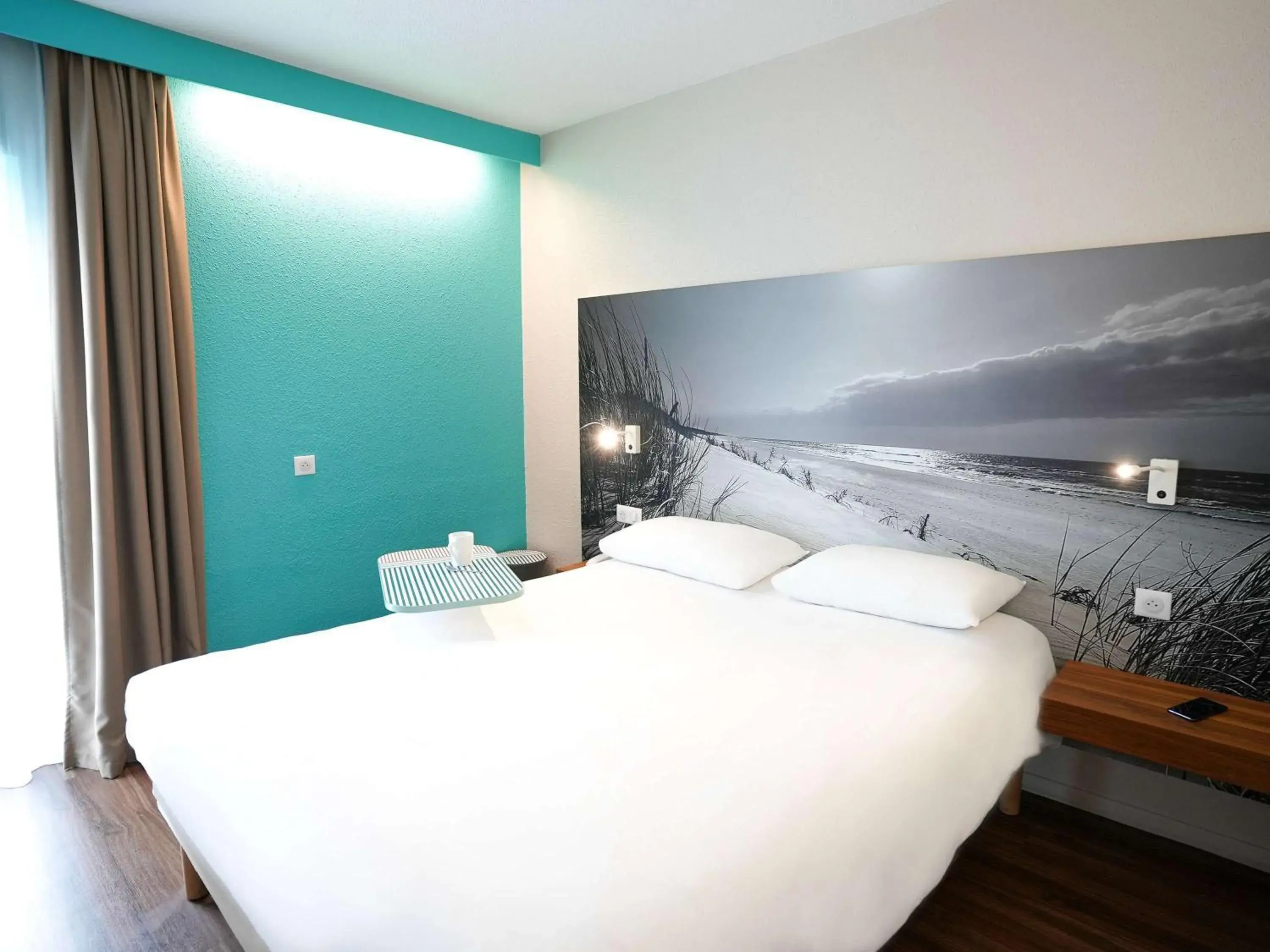 Bedroom, Bed in ibis Styles Quimper Bedroom, Bed in ibis Styles Quimper