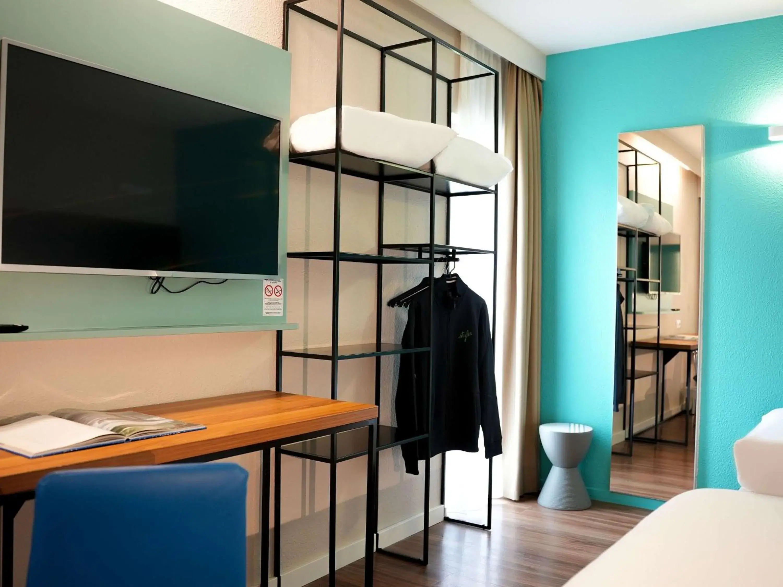 Bedroom, Bed in ibis Styles Quimper Bedroom, Bed in ibis Styles Quimper