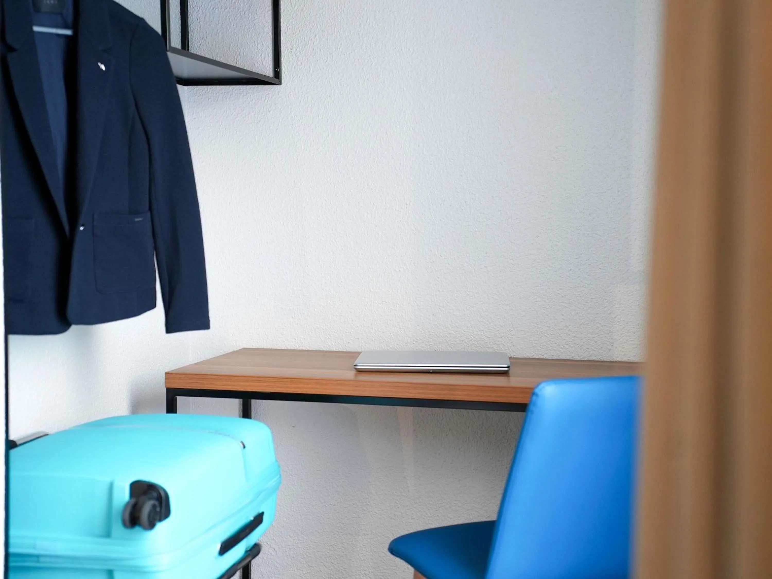 Bedroom in ibis Styles Quimper