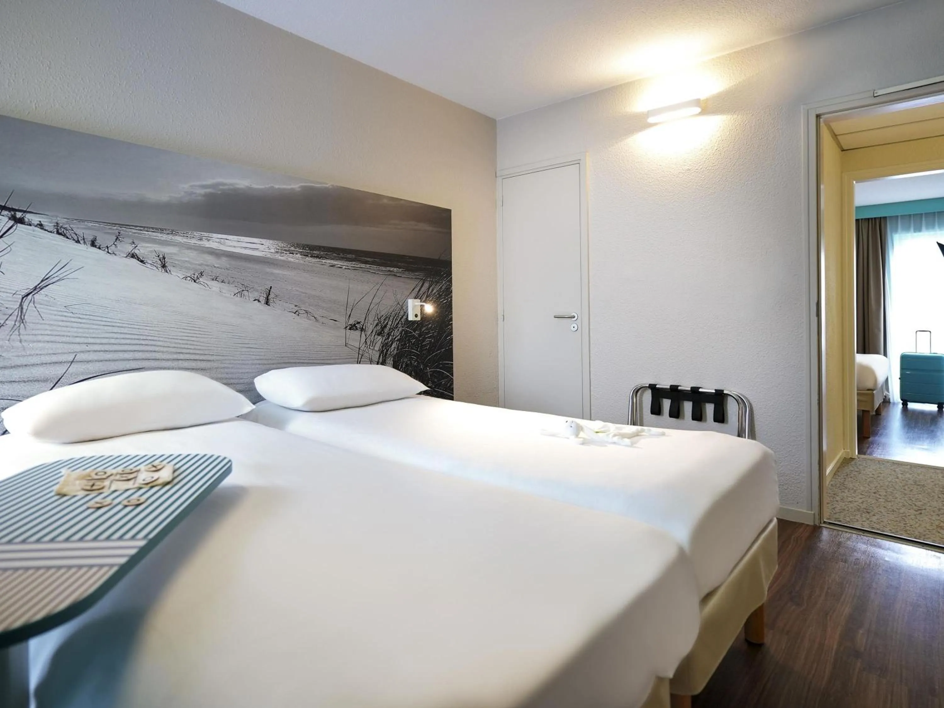 Bedroom, Bed in ibis Styles Quimper