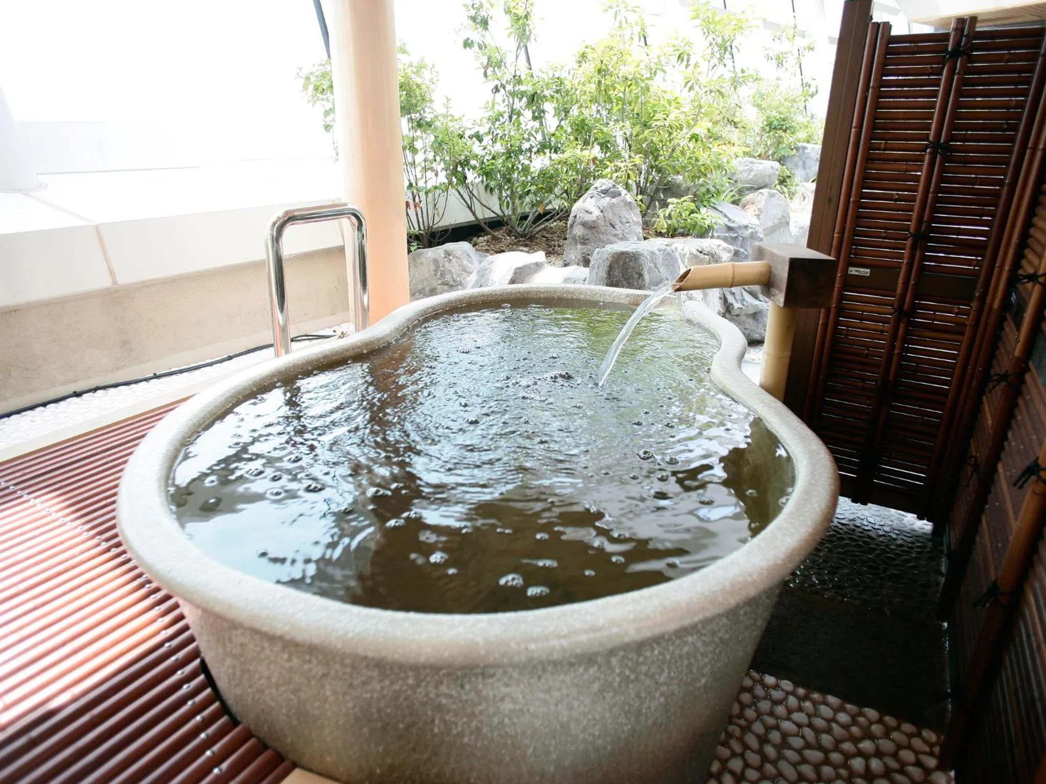 Open Air Bath in City Plaza Osaka