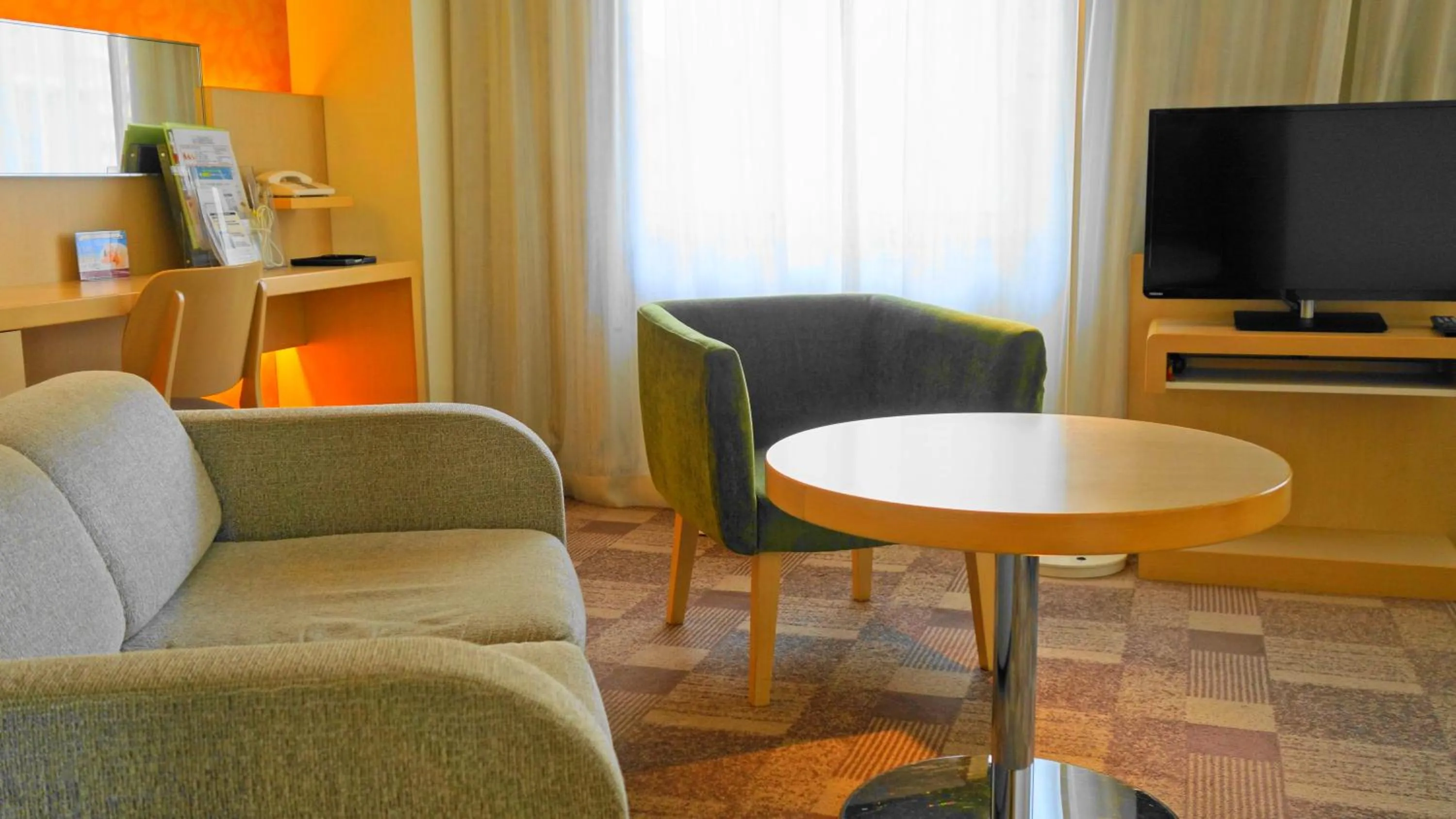 TV and multimedia in City Plaza Osaka