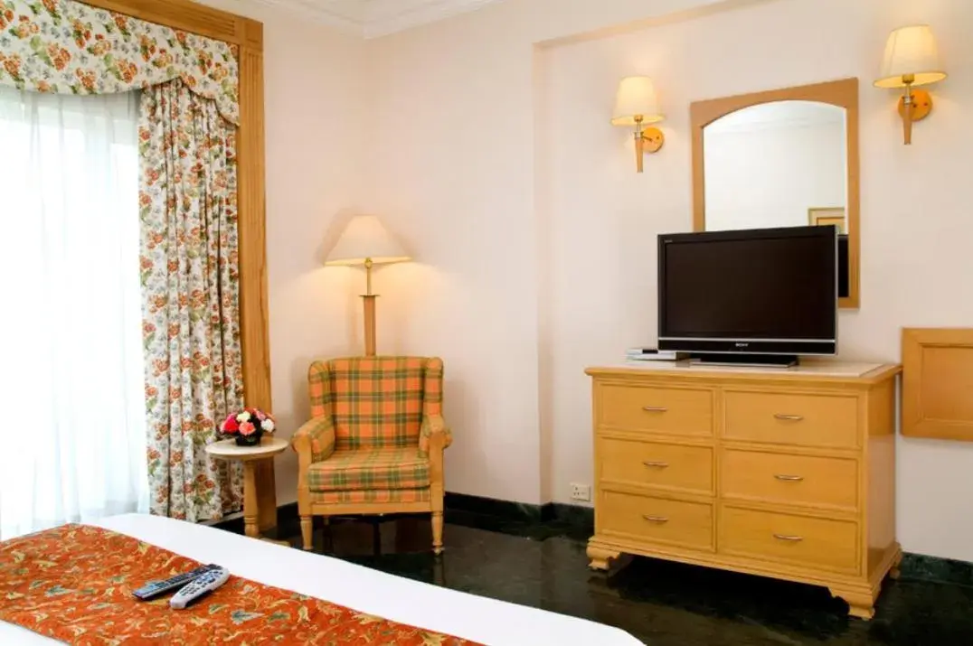 Day, Bed in Savoy Suites Noida Day, Bed in Savoy Suites Noida