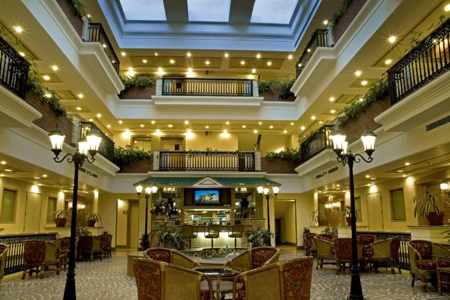 Lounge or bar in Savoy Suites Noida