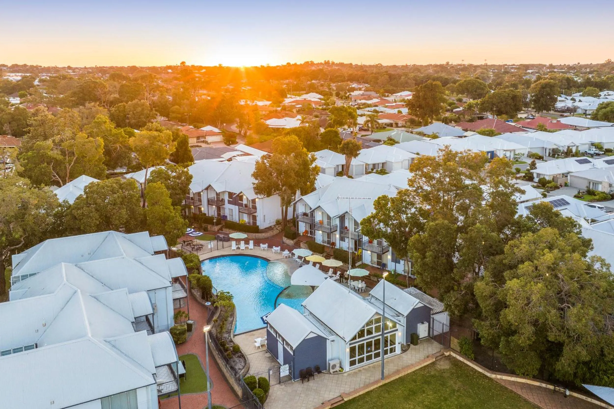Property building in Mandurah Quay Resort