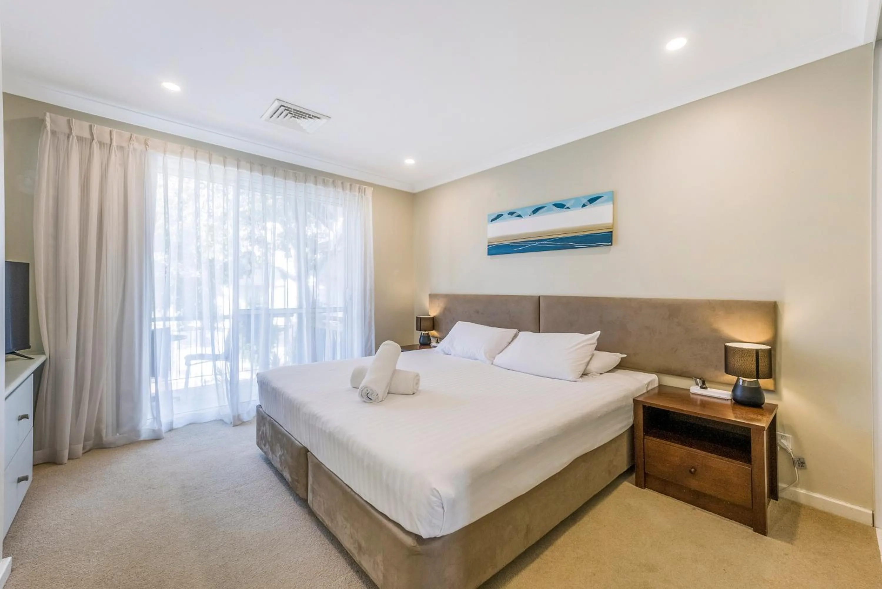 Bed in Mandurah Quay Resort