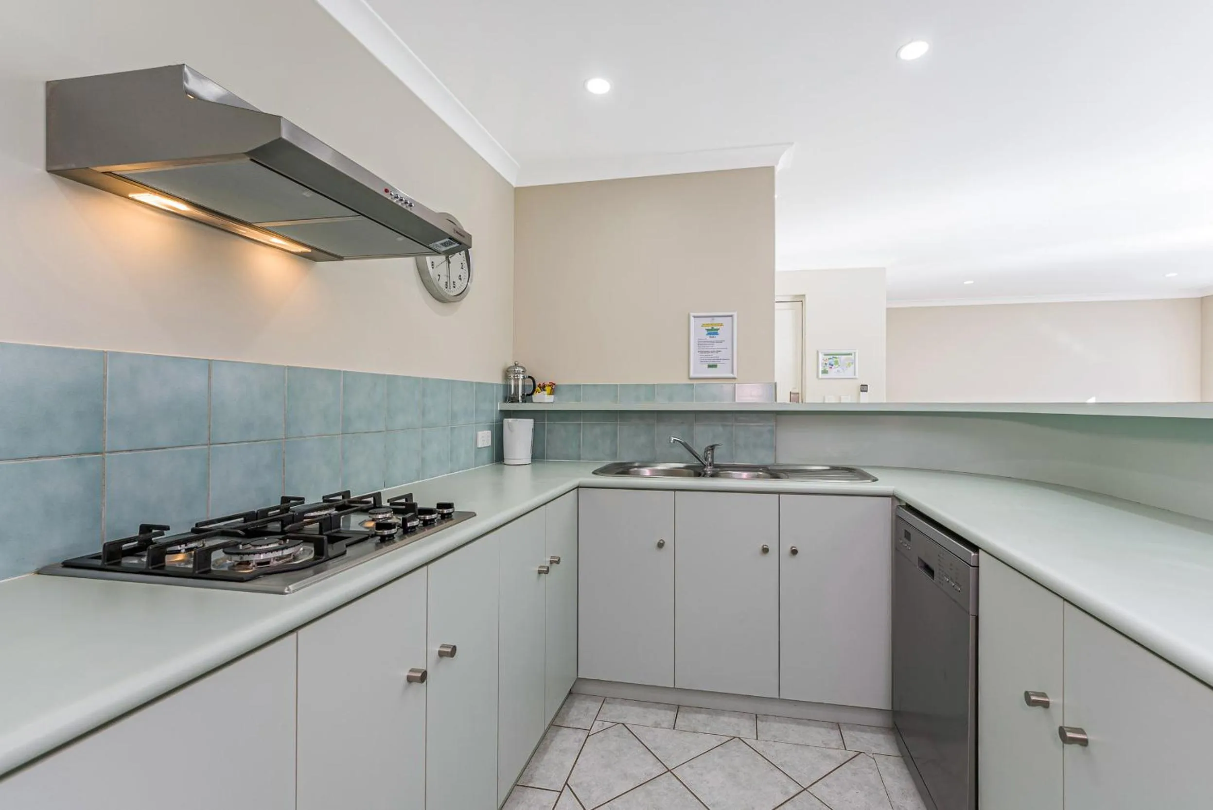 dishwasher in Mandurah Quay Resort