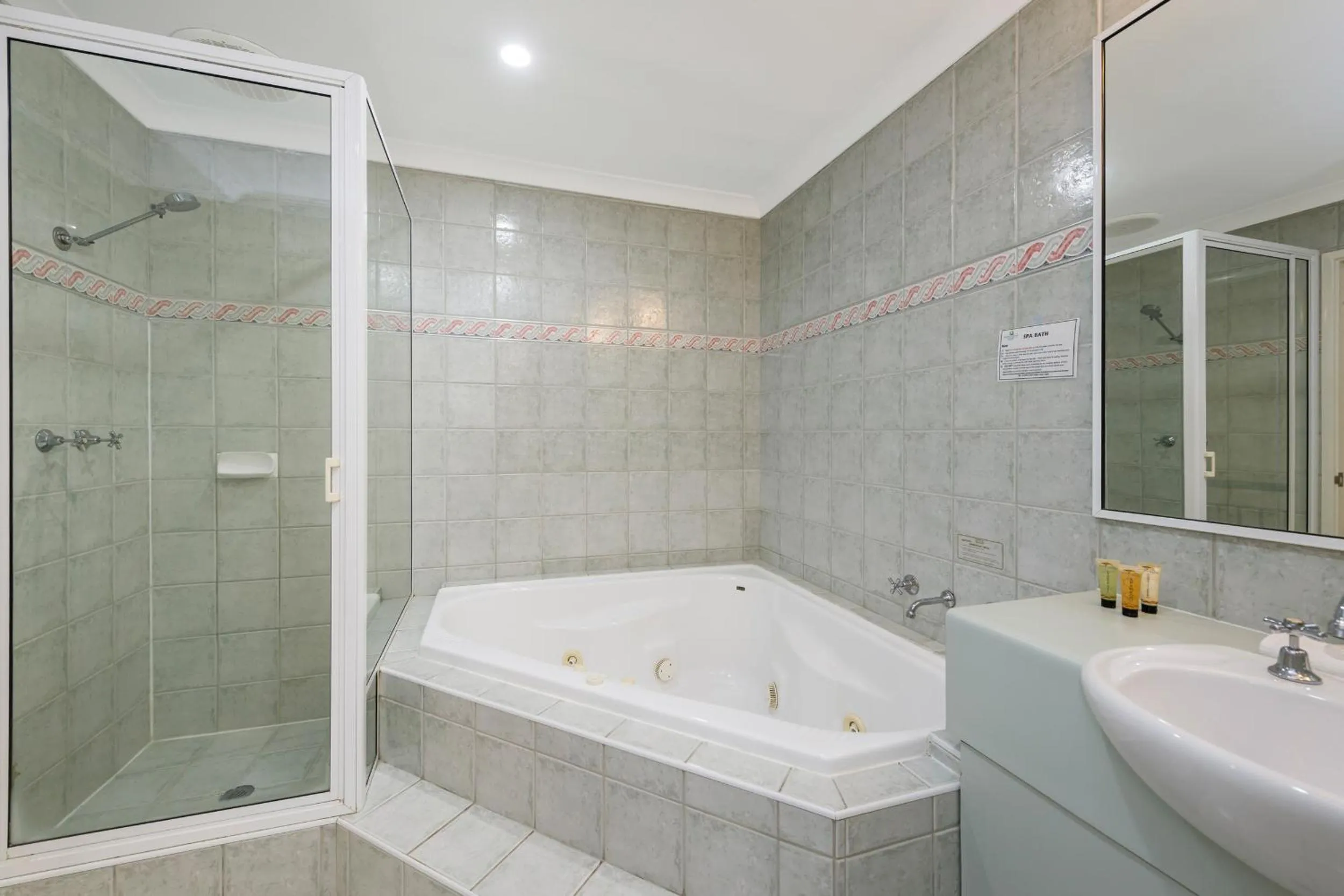 Shower in Mandurah Quay Resort