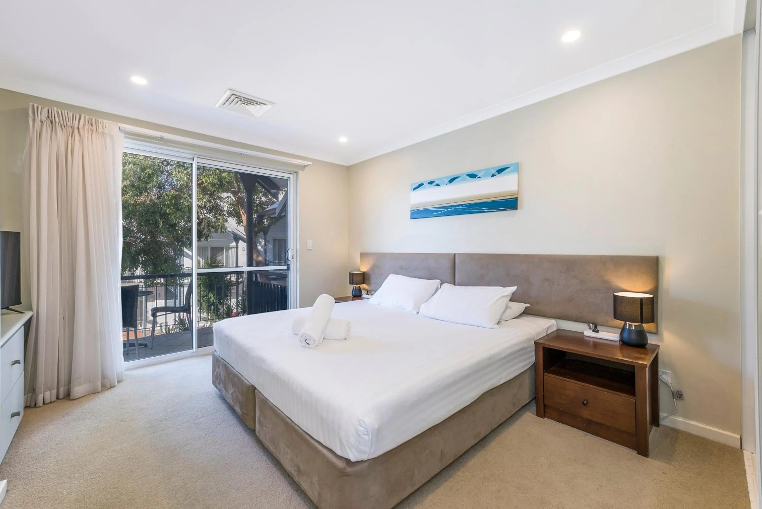 Bed in Mandurah Quay Resort
