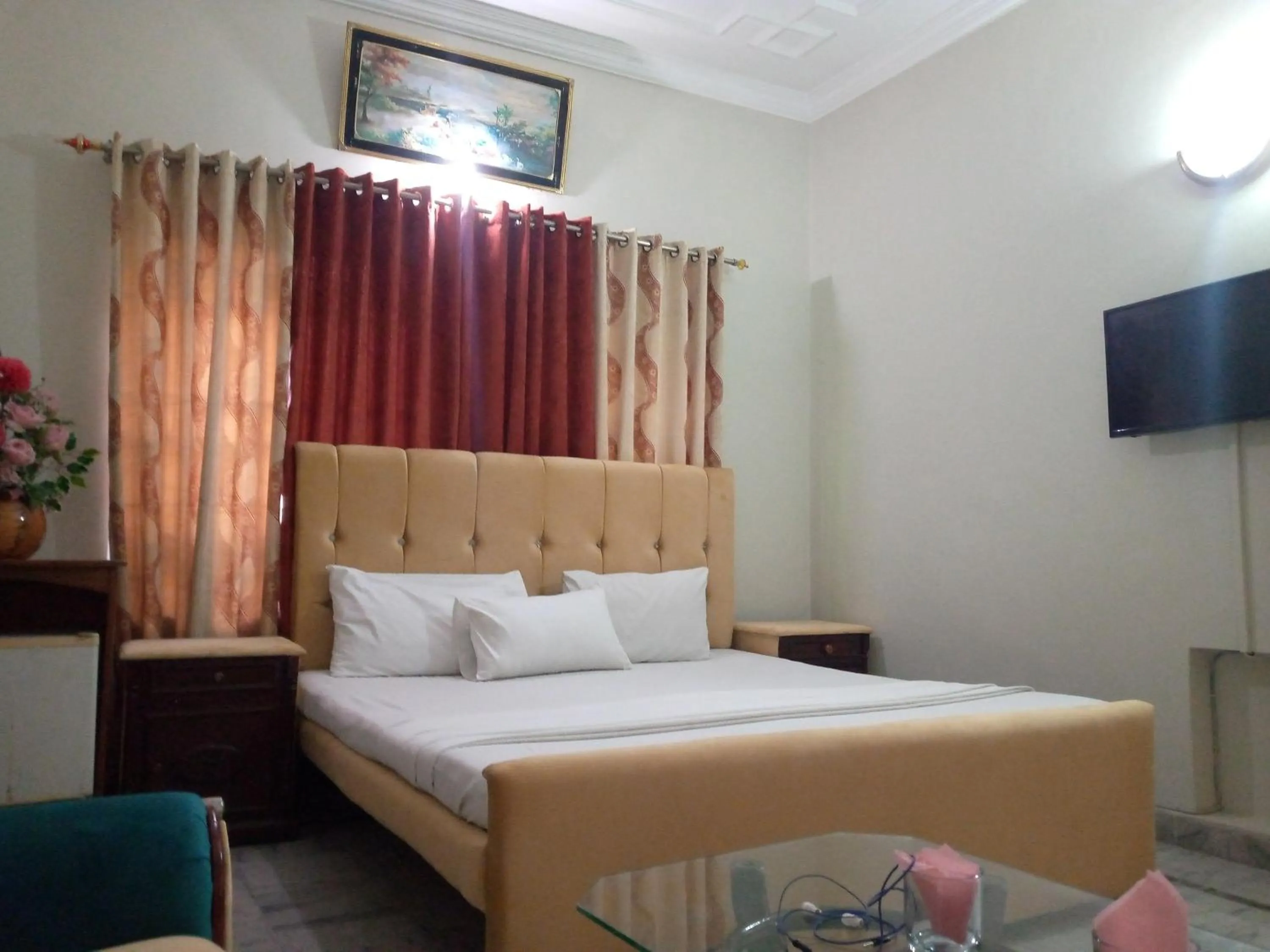 Bed in Orion International Guest House