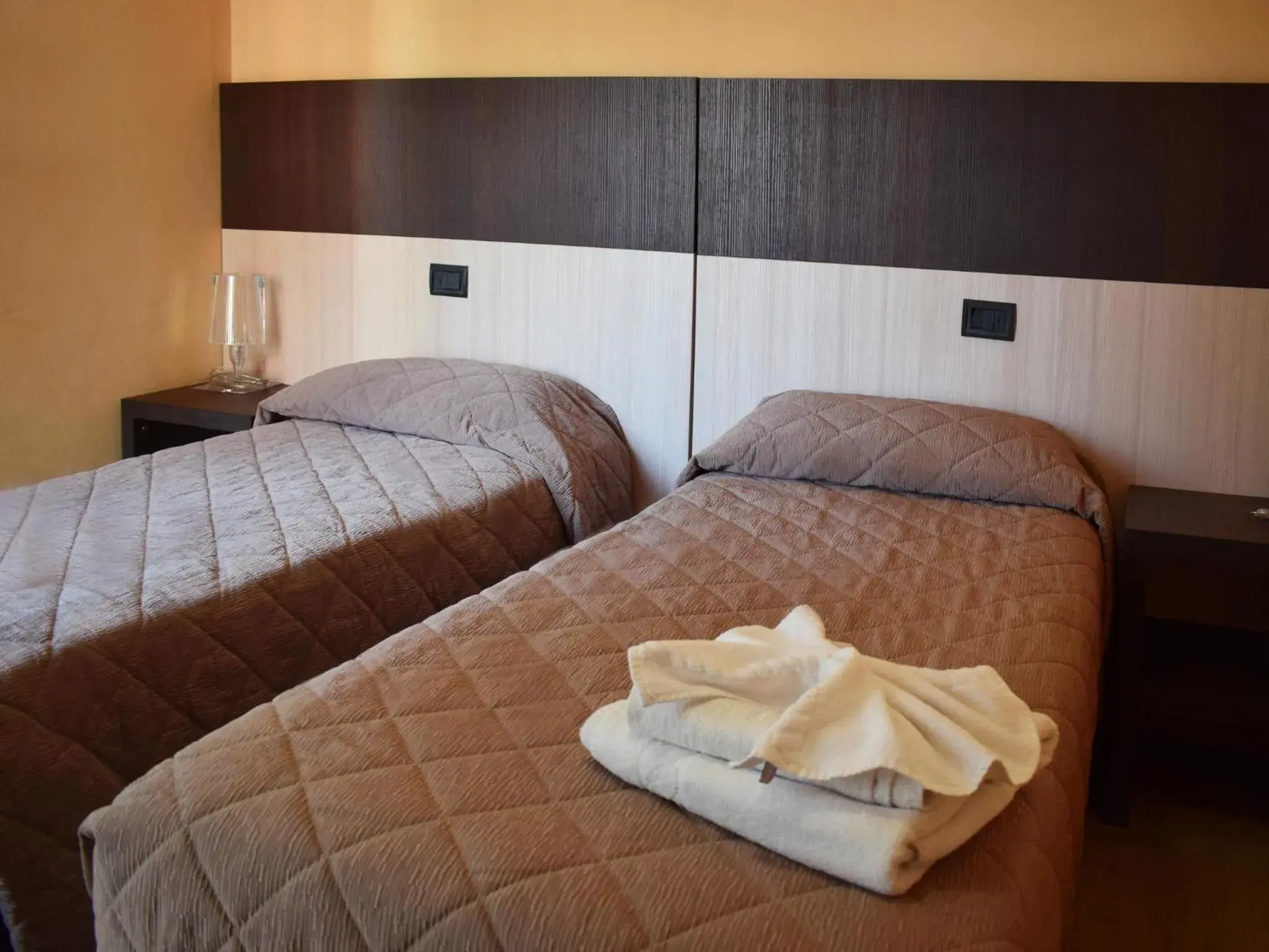 Bedroom, Bed in Hotel Bamby Bedroom, Bed in Hotel Bamby