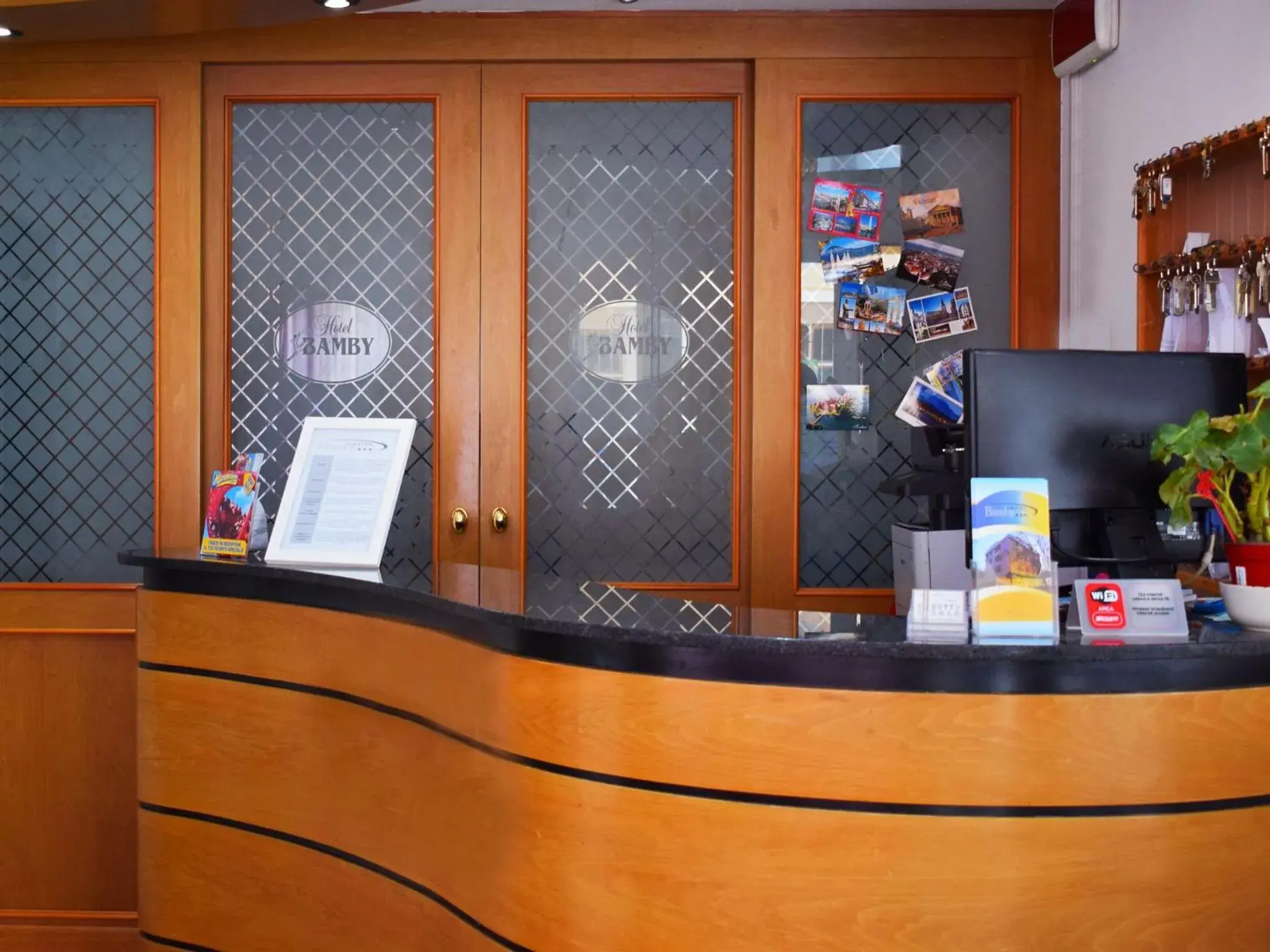 Lobby or reception in Hotel Bamby Lobby or reception in Hotel Bamby