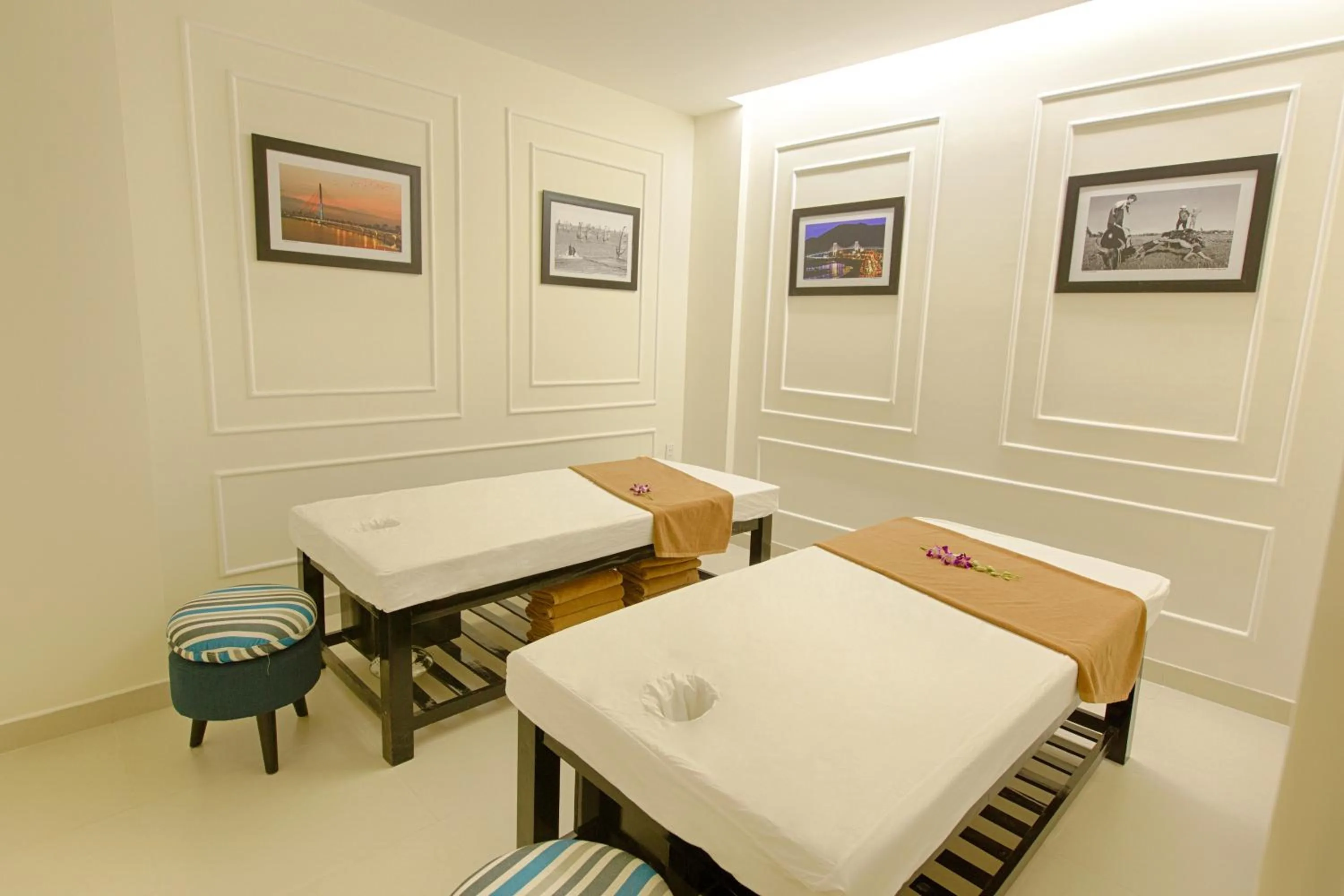 Swimming pool in Central Hotel & Spa Danang