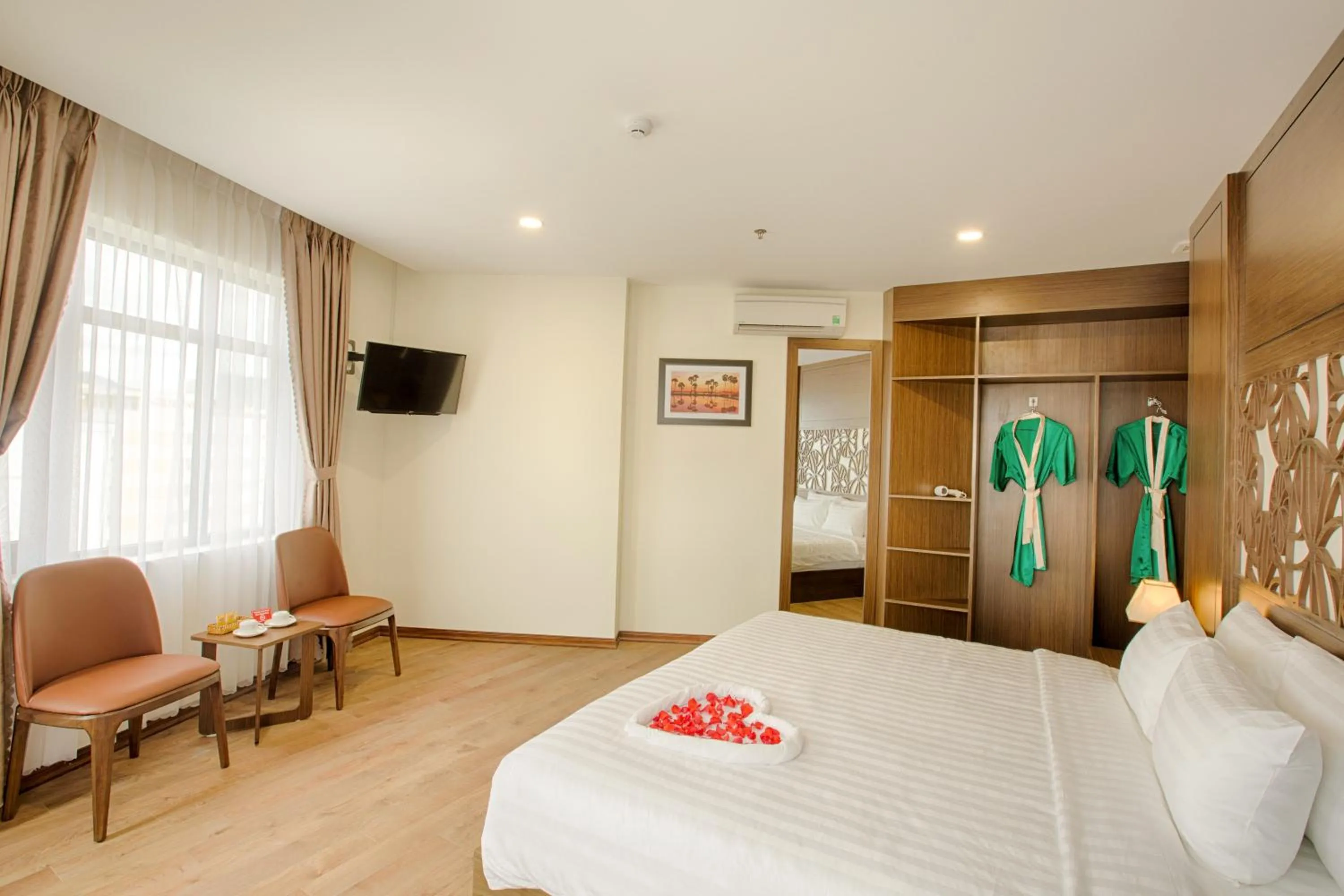 Bedroom, Bed in Central Hotel & Spa Danang