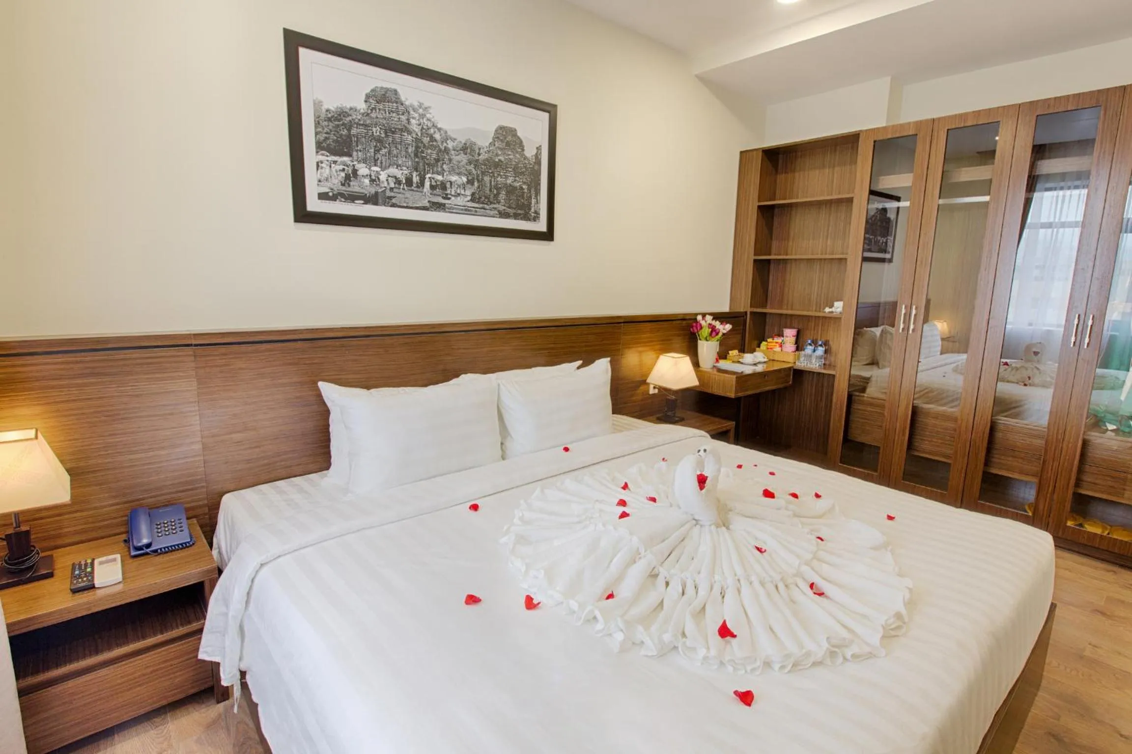 Bed in Central Hotel & Spa Danang