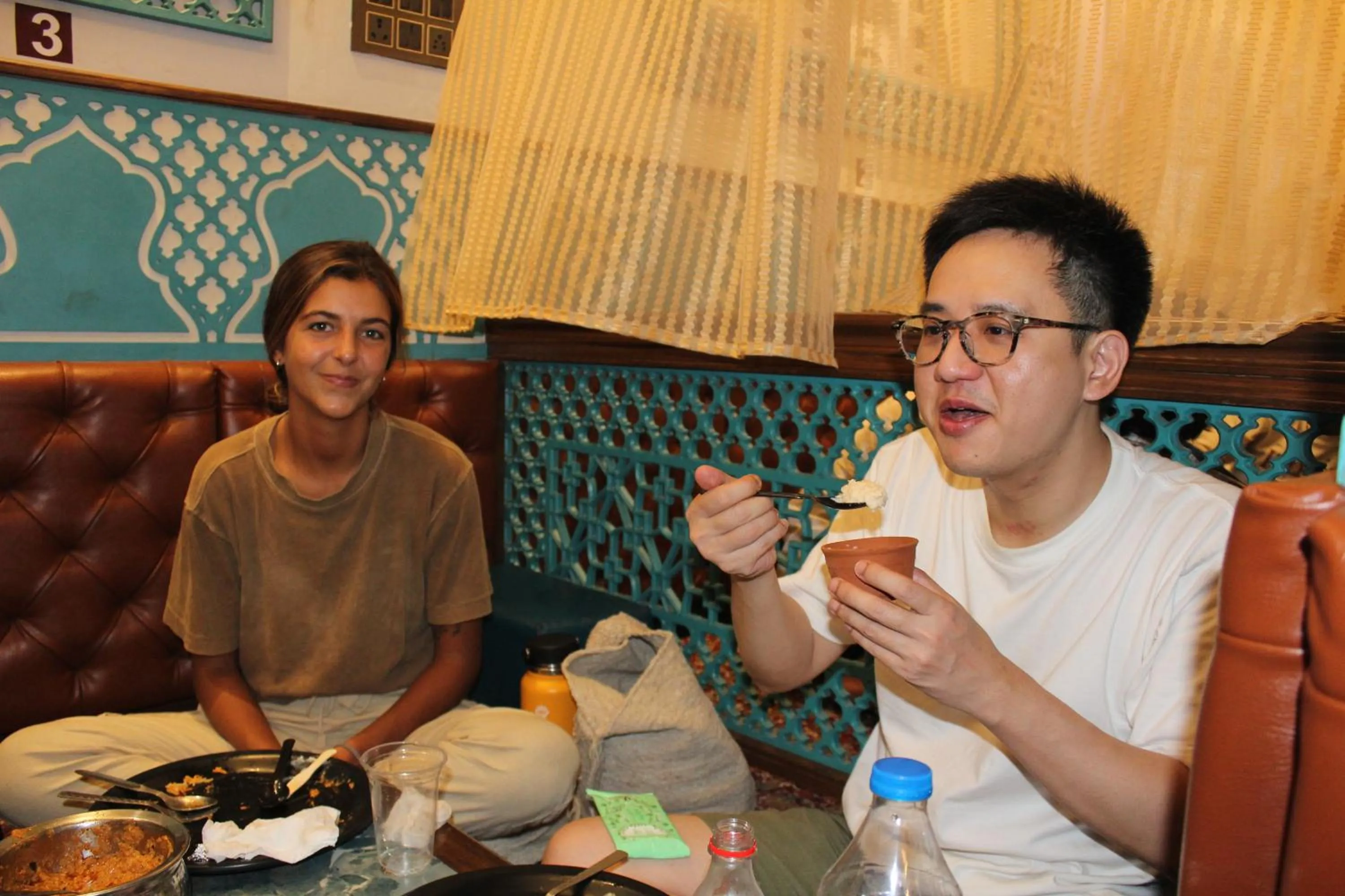 group of guests in Backpackers Heaven New King - New Delhi Train Station