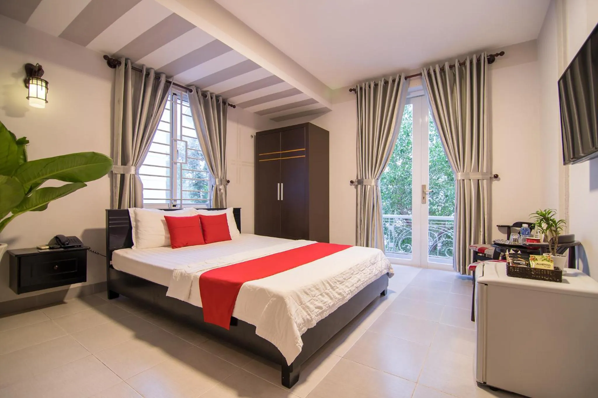 Photo of the whole room, Bed in Bin Bin Hotel 1 - Near RMIT University