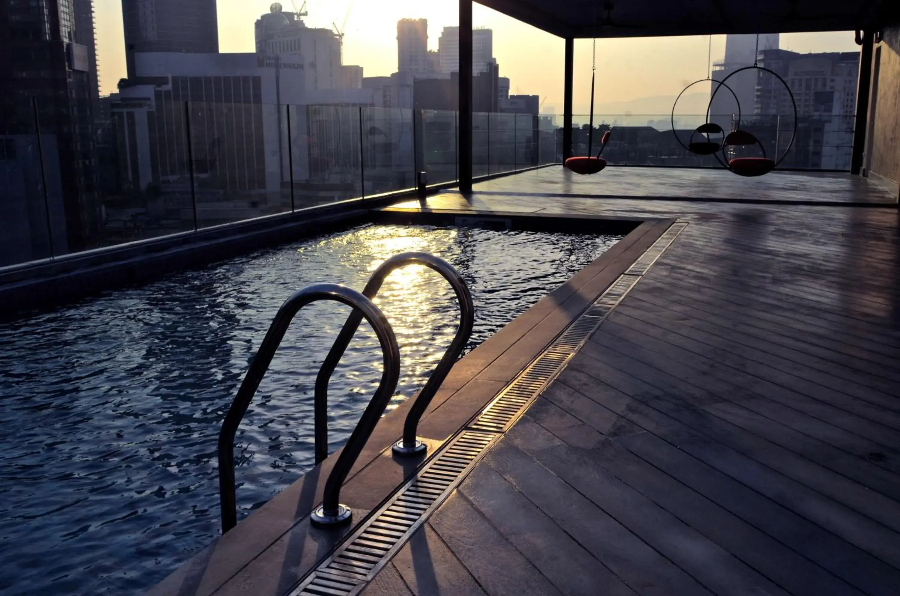 Swimming pool in MOV Hotel Kuala Lumpur Swimming pool in MOV Hotel Kuala Lumpur