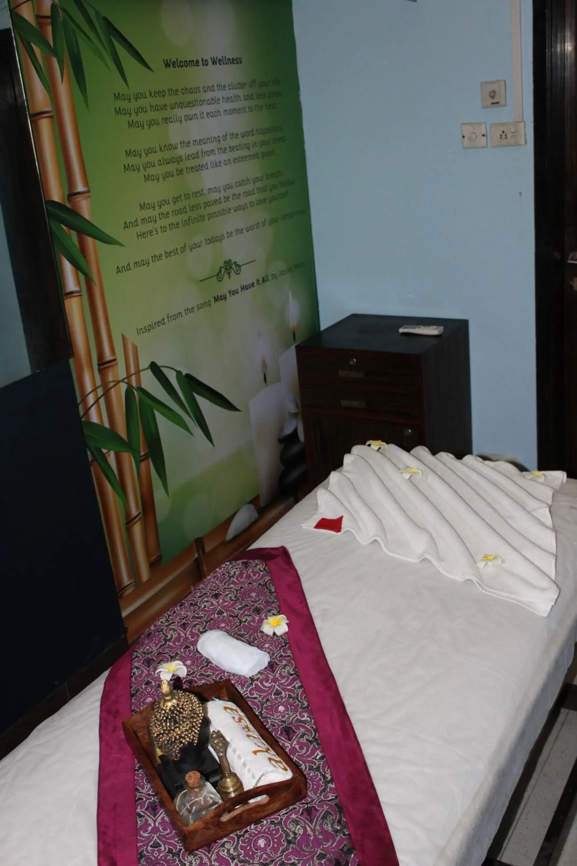 Spa and wellness centre/facilities, Bed in Pride Plaza Hotel, Ahmedabad Spa and wellness centre/facilities, Bed in Pride Plaza Hotel, Ahmedabad