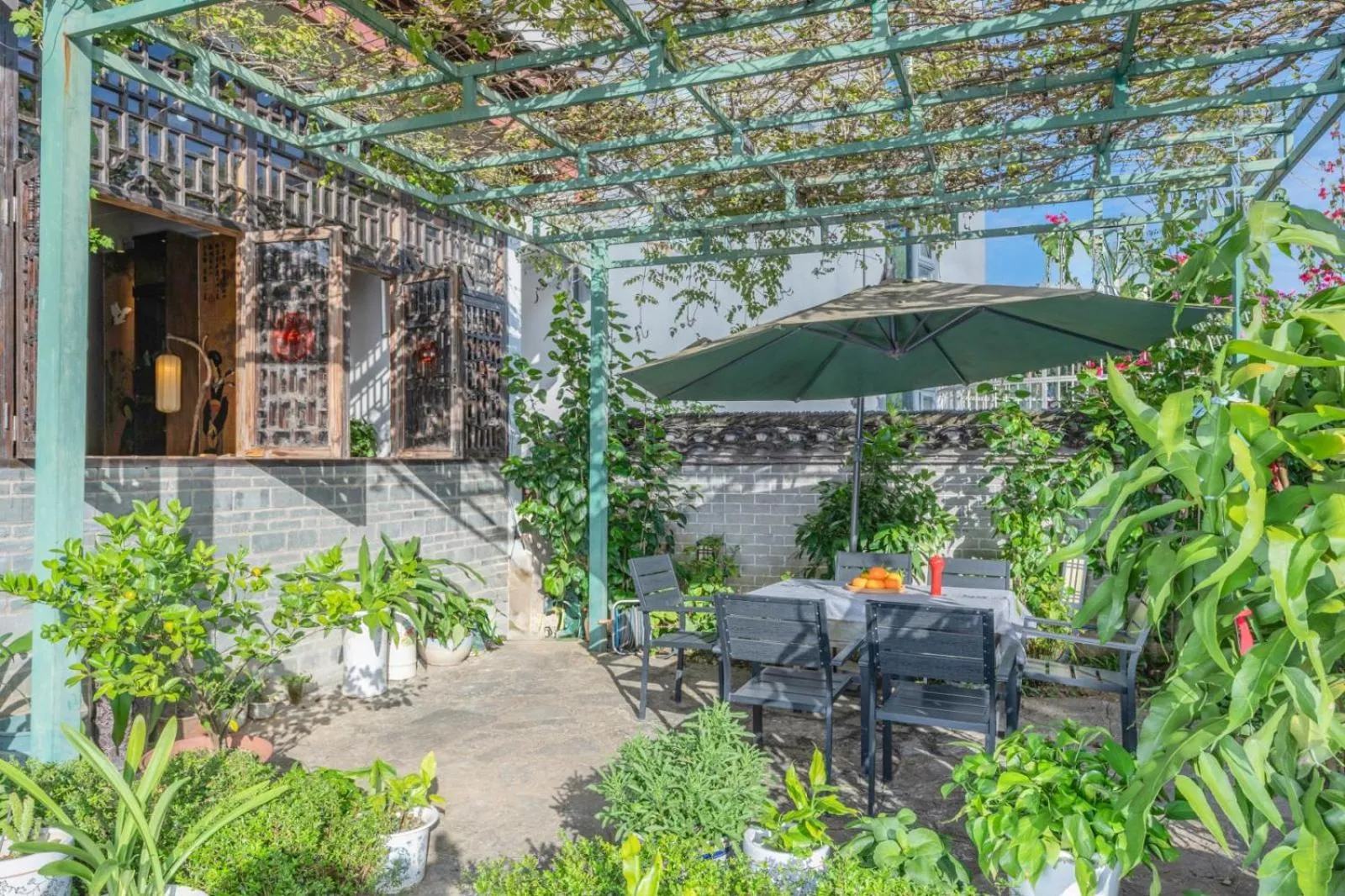 Garden in Leisure Courtyard Hotel Yangshuo
