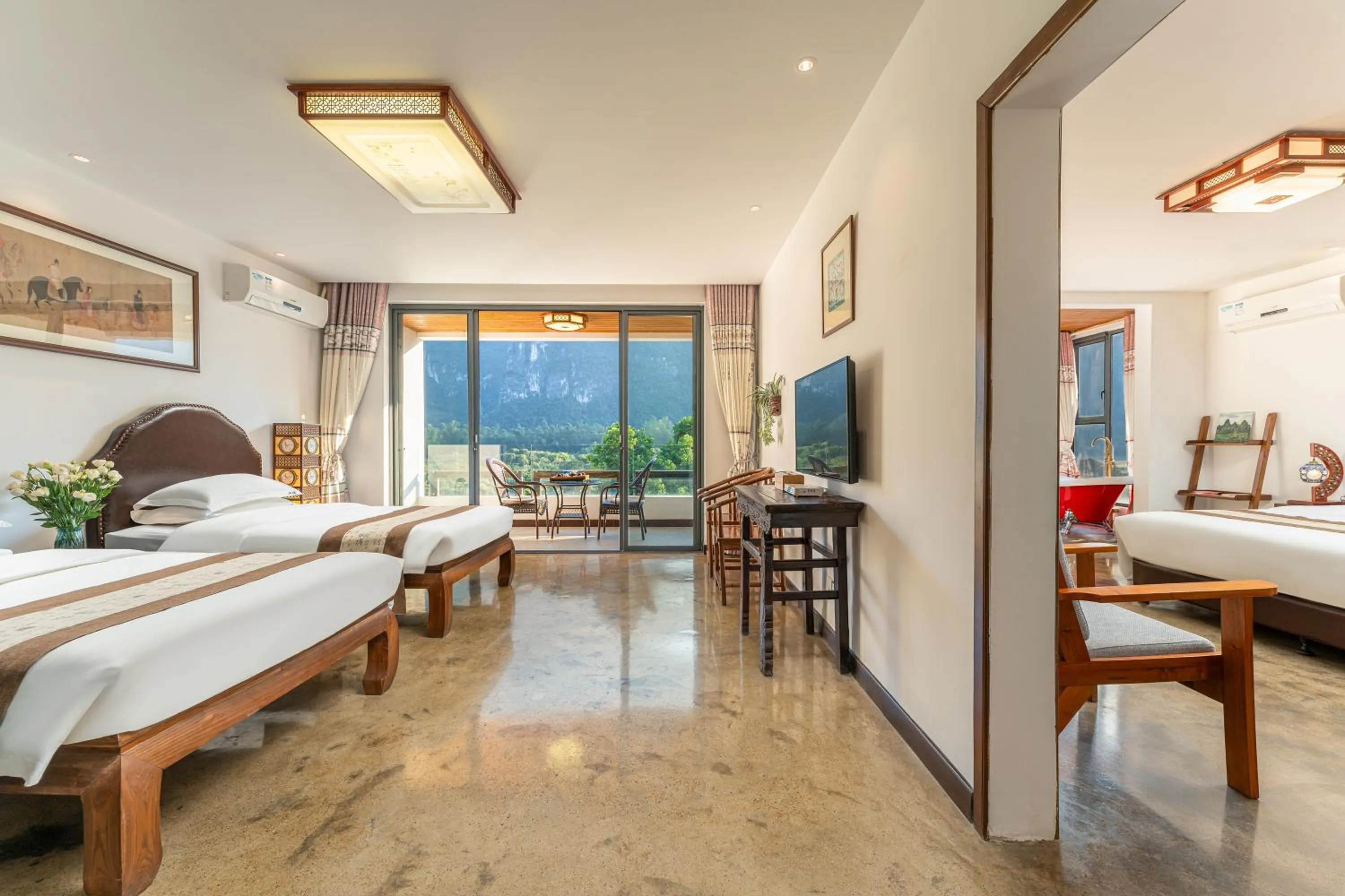 Photo of the whole room, Bed in Leisure Courtyard Hotel Yangshuo