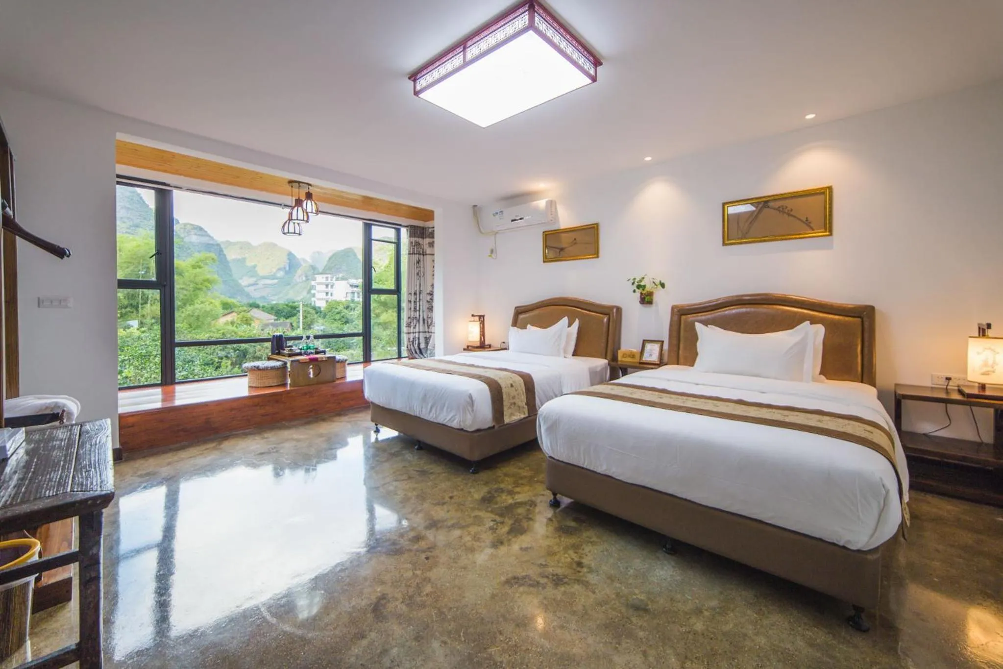 Photo of the whole room, Bed in Leisure Courtyard Hotel Yangshuo