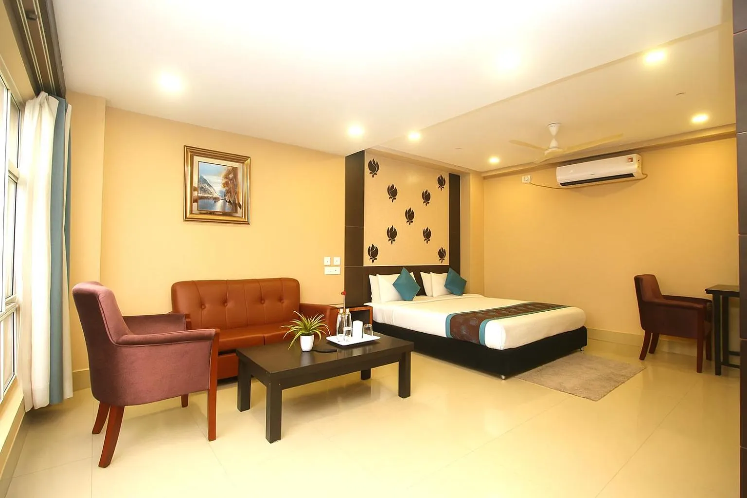 Bedroom, Bed in Central Courtyard Boutique Hotel