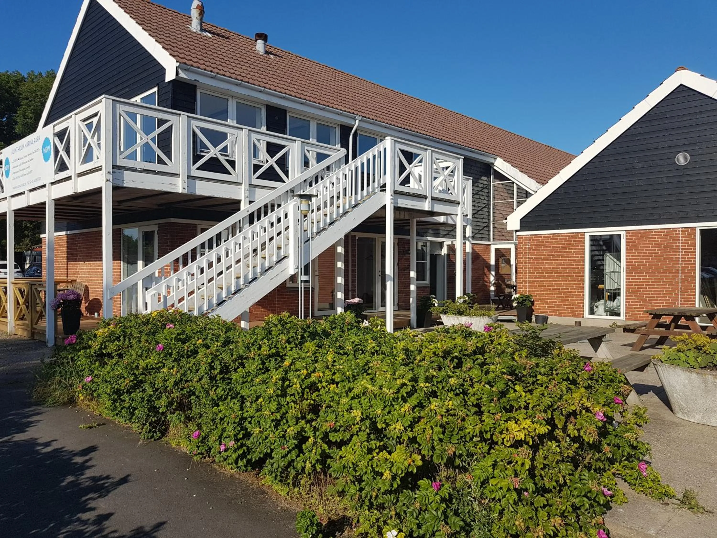 Facade/entrance in Klintholm Marina Park Cabins