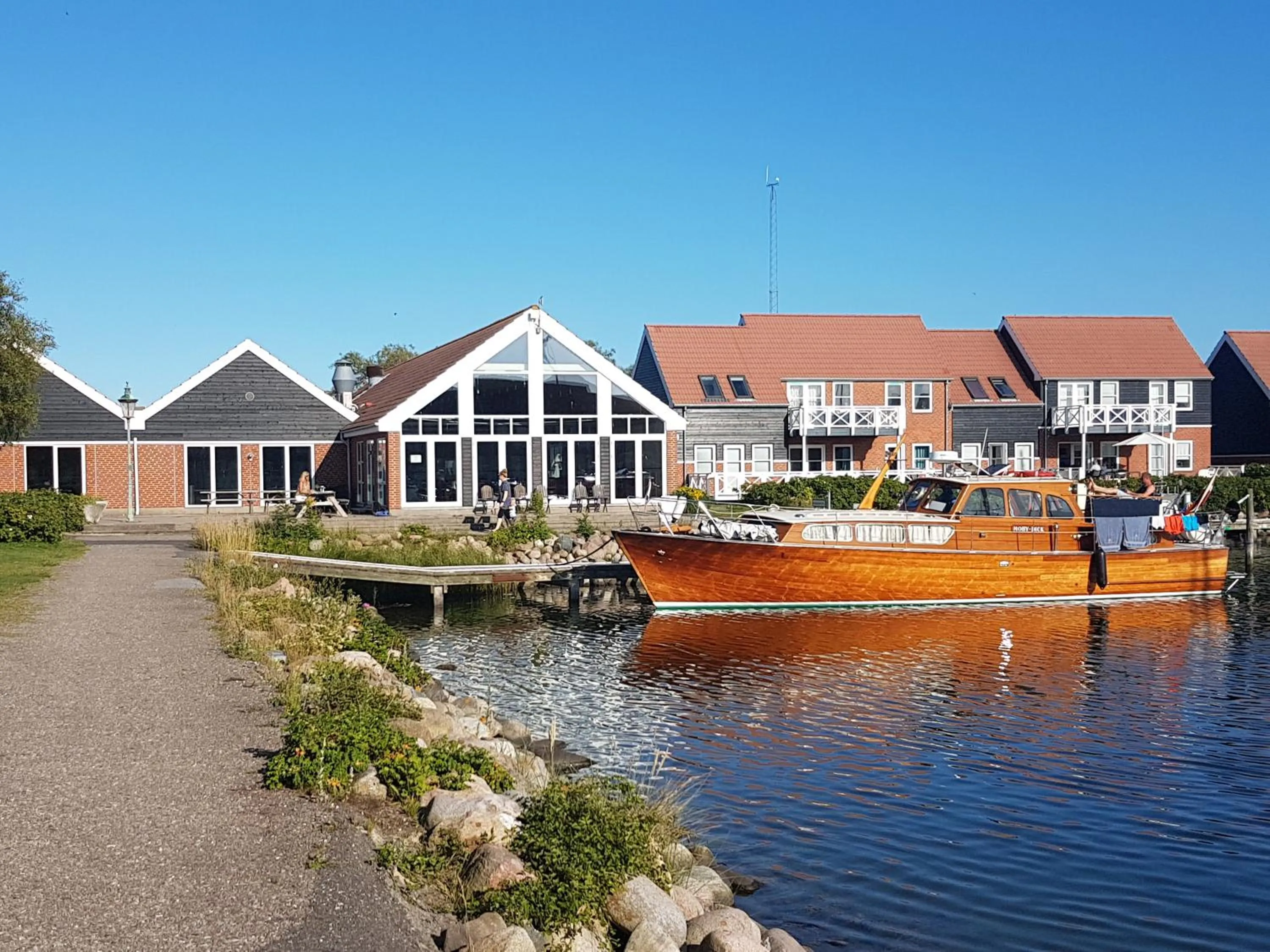 Property building in Klintholm Marina Park Cabins