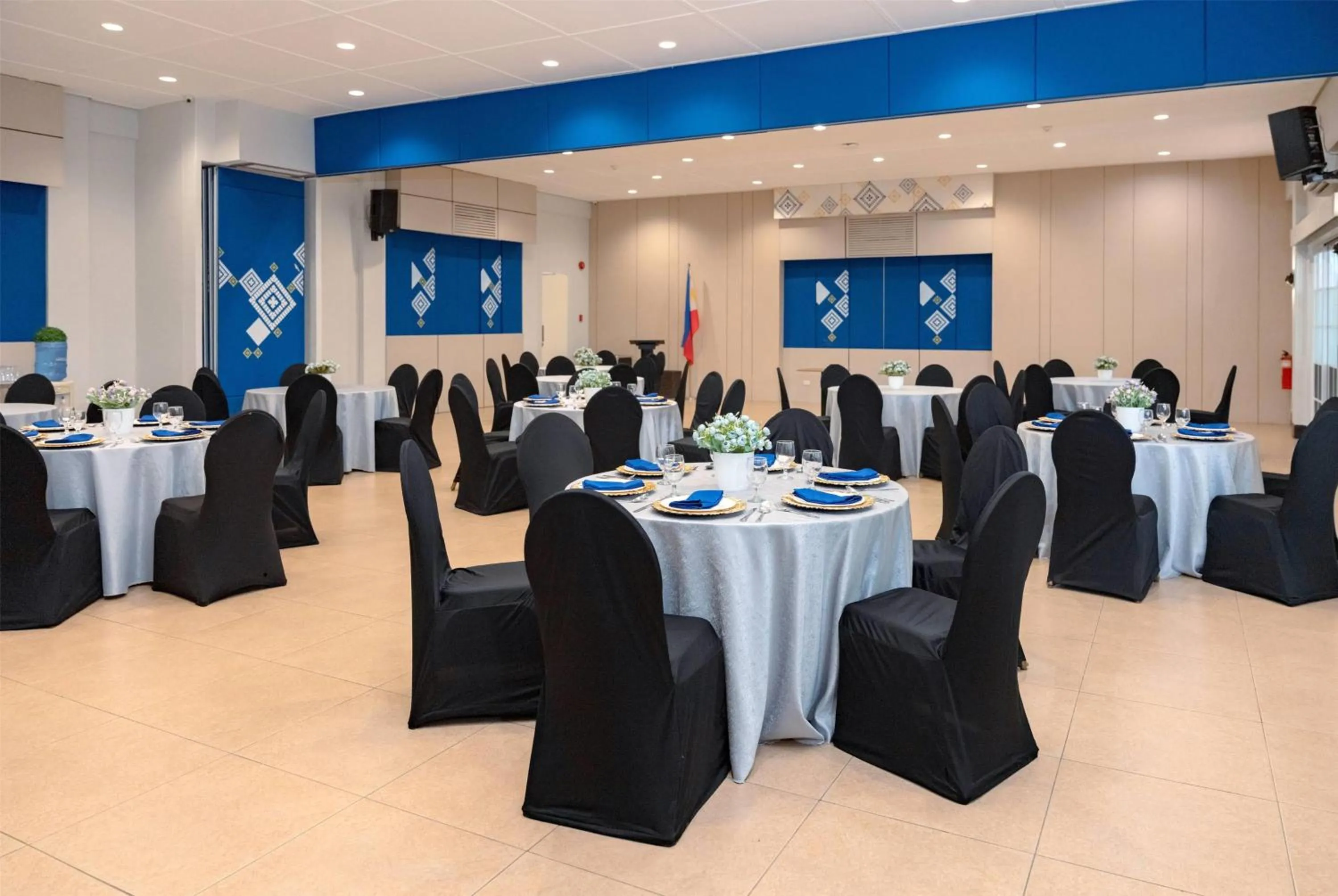 Meeting/conference room in Microtel by Wyndham Davao