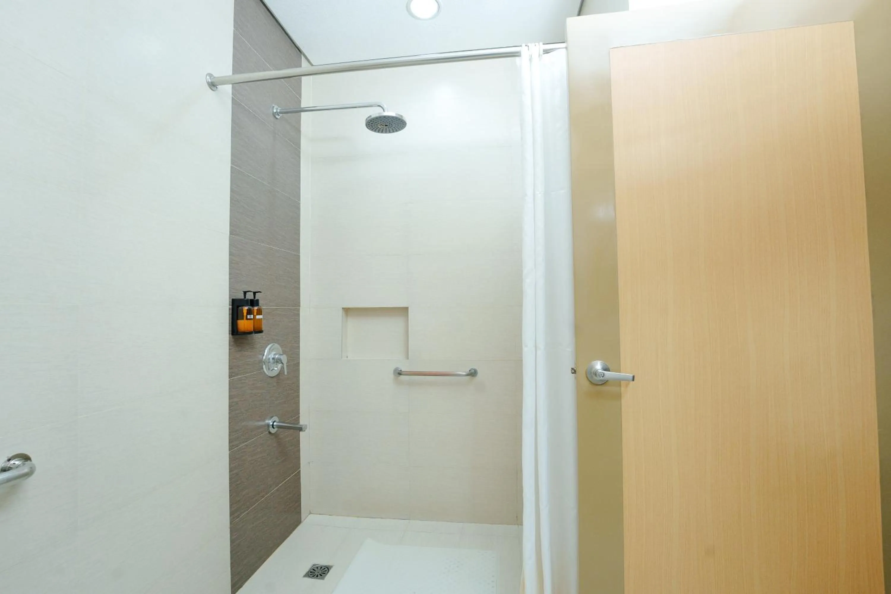 Microtel by Wyndham Davao