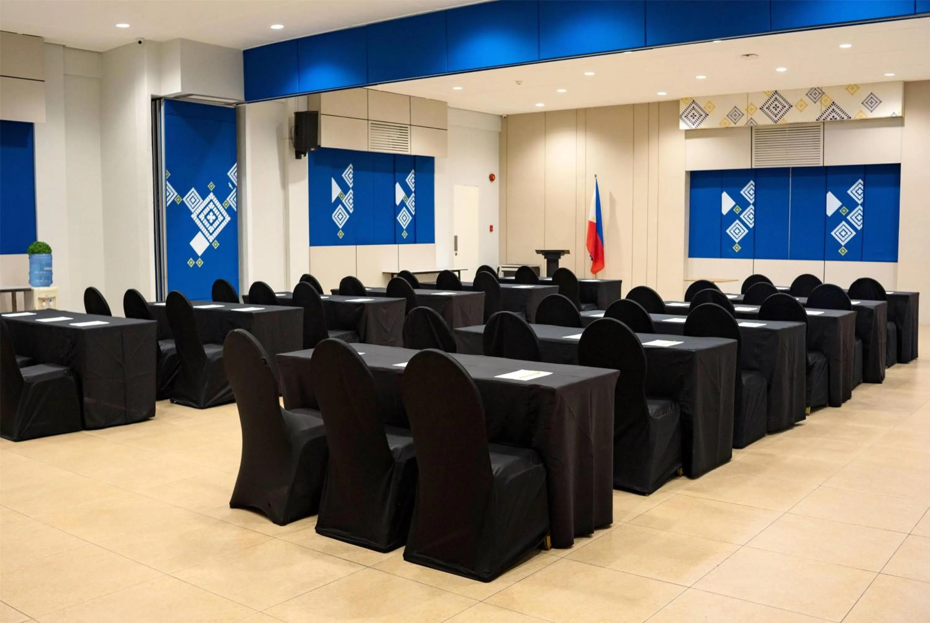 Meeting/conference room in Microtel by Wyndham Davao