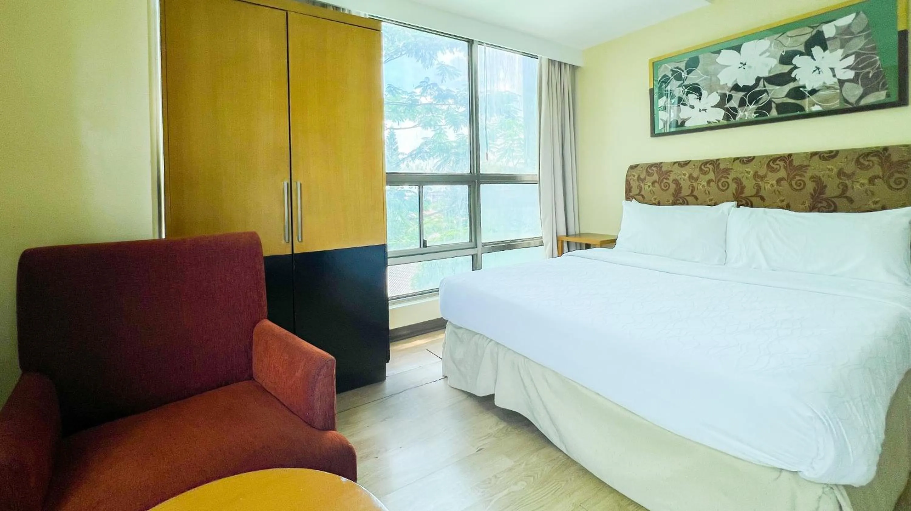 Bedroom, Bed in One Tagaytay Place Hotel Suites OFFICIAL ACCOUNT