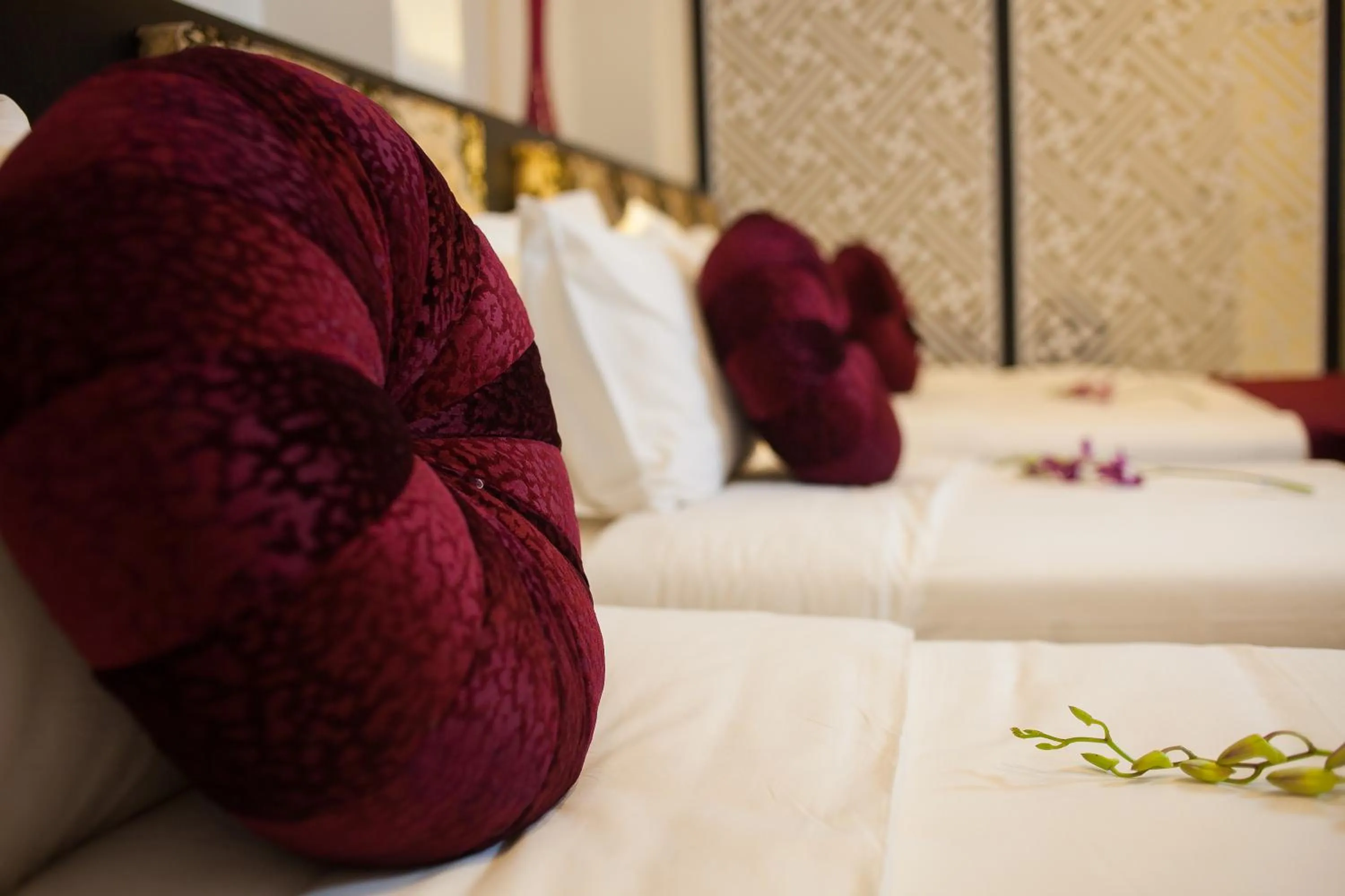 Decorative detail, Bed in Serenity Diamond Hotel