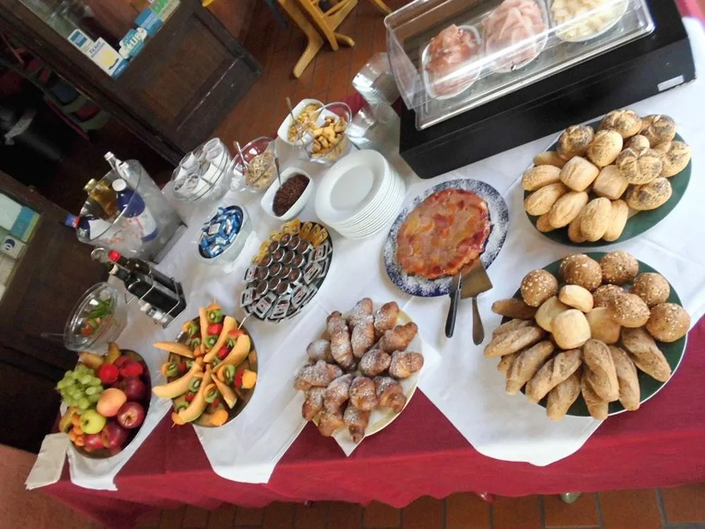 Buffet breakfast in Alloggi Taverna Caorlina