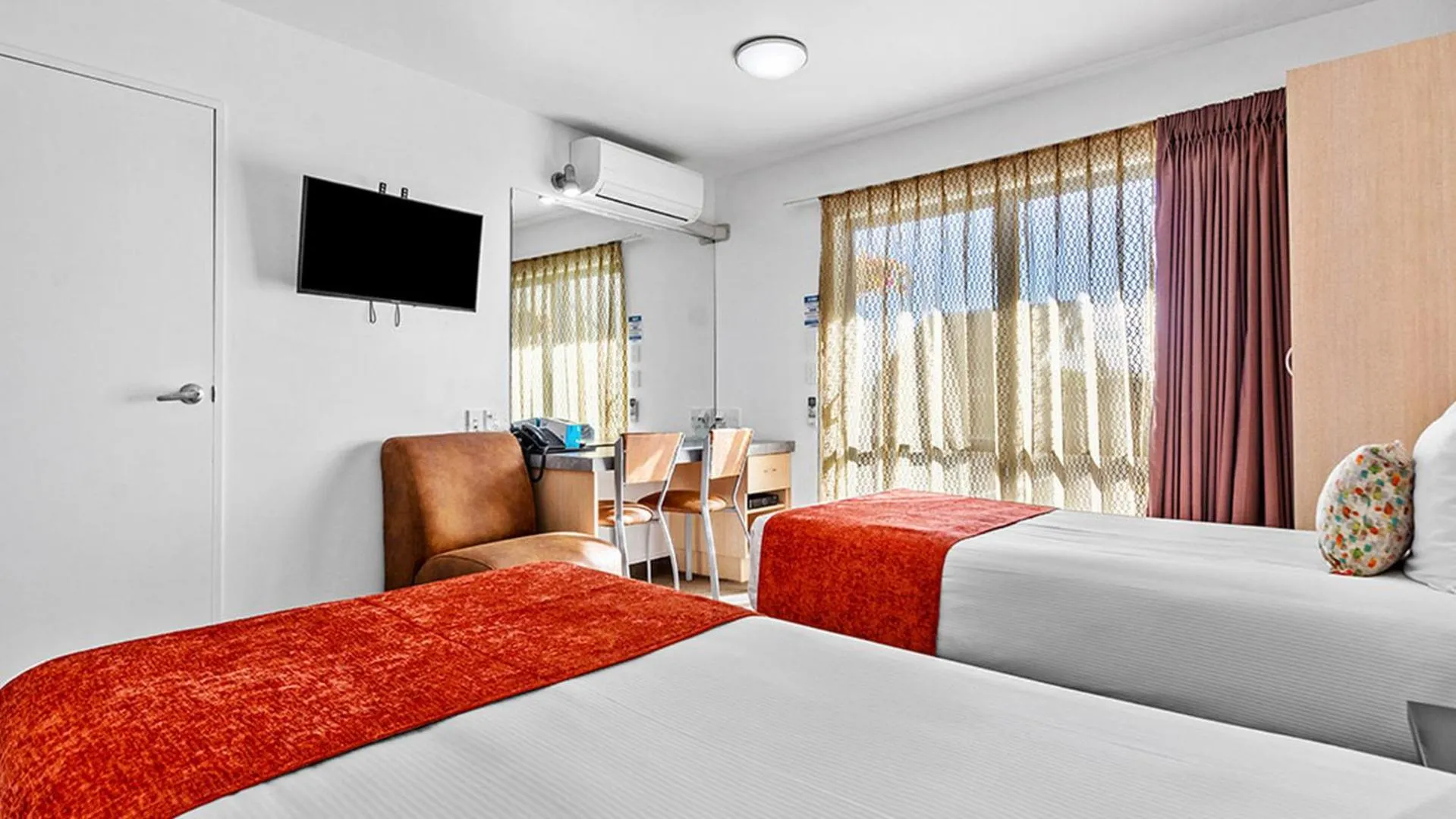 Bed in Bella Vista Motel Rotorua