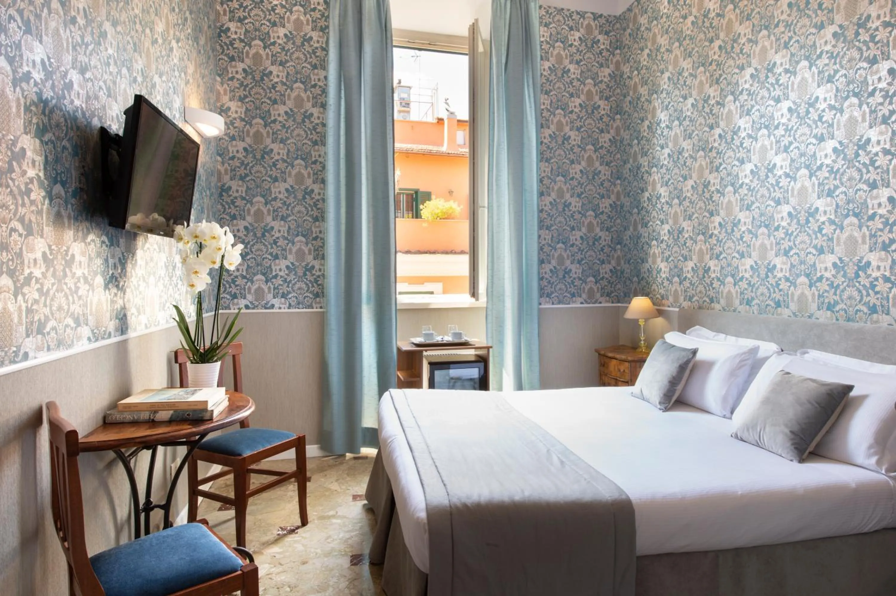 Photo of the whole room, Bed in Welcome House