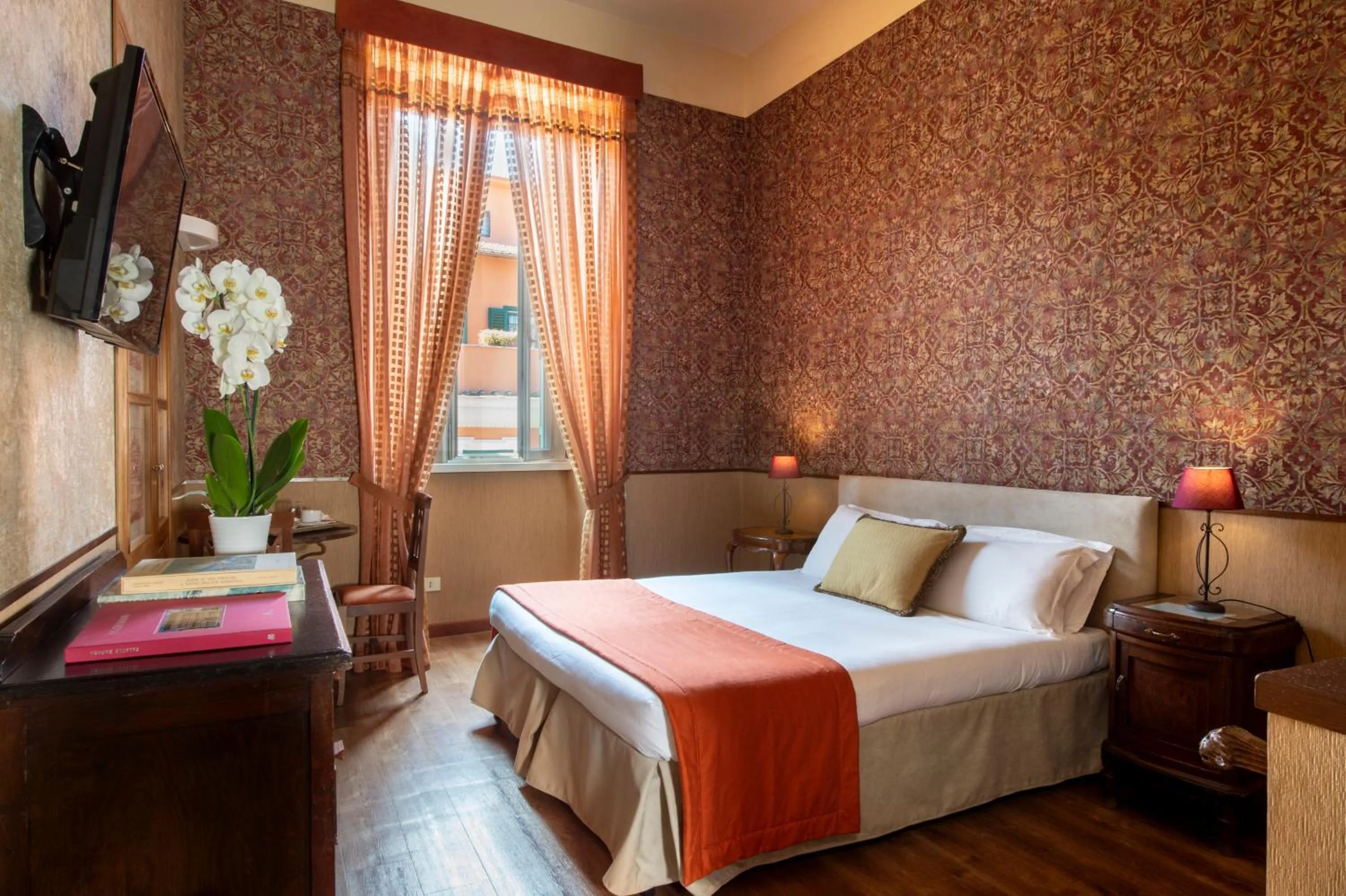 Photo of the whole room, Bed in Welcome House