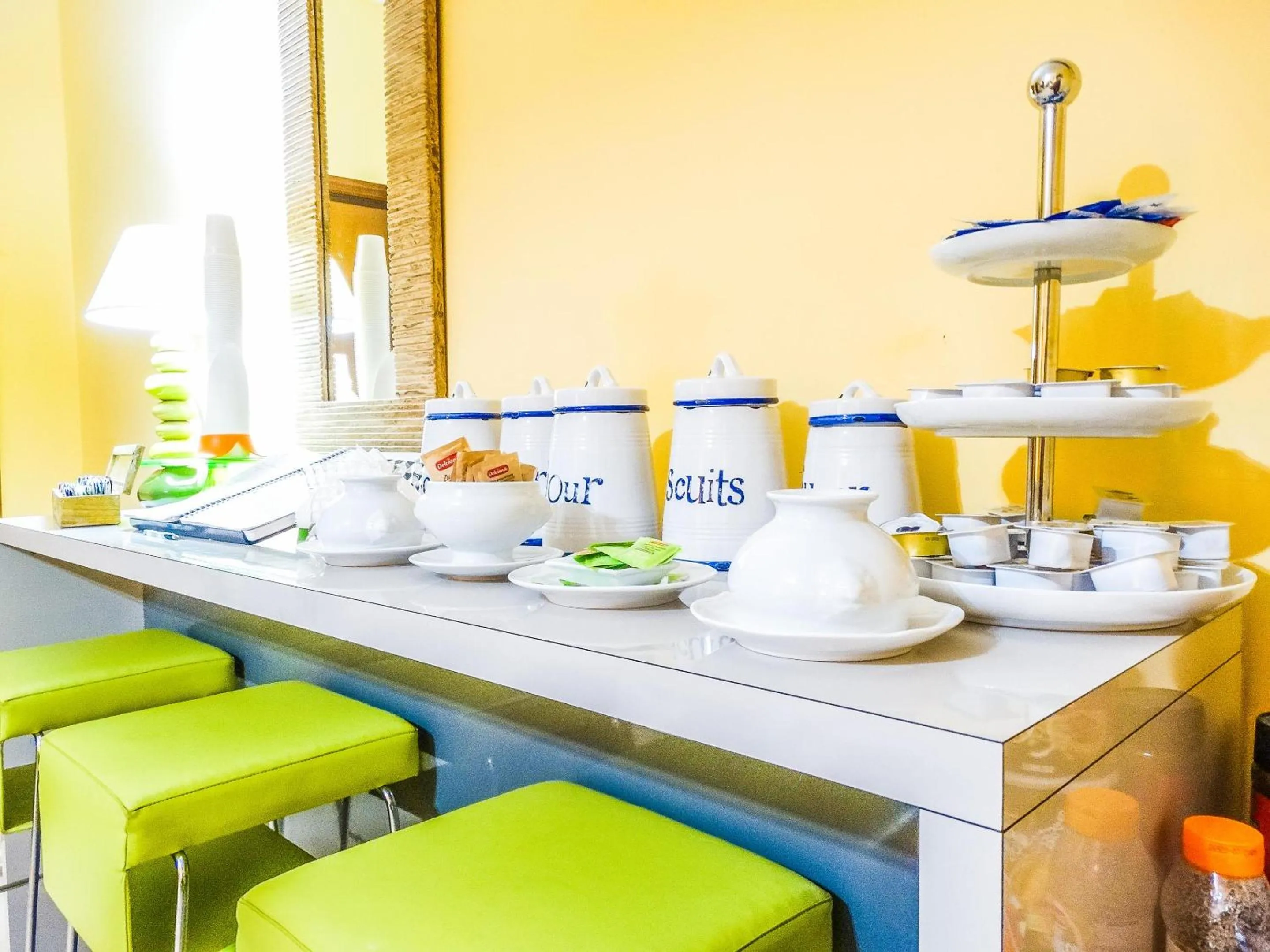 Coffee/tea facilities in B&B Morelli 1