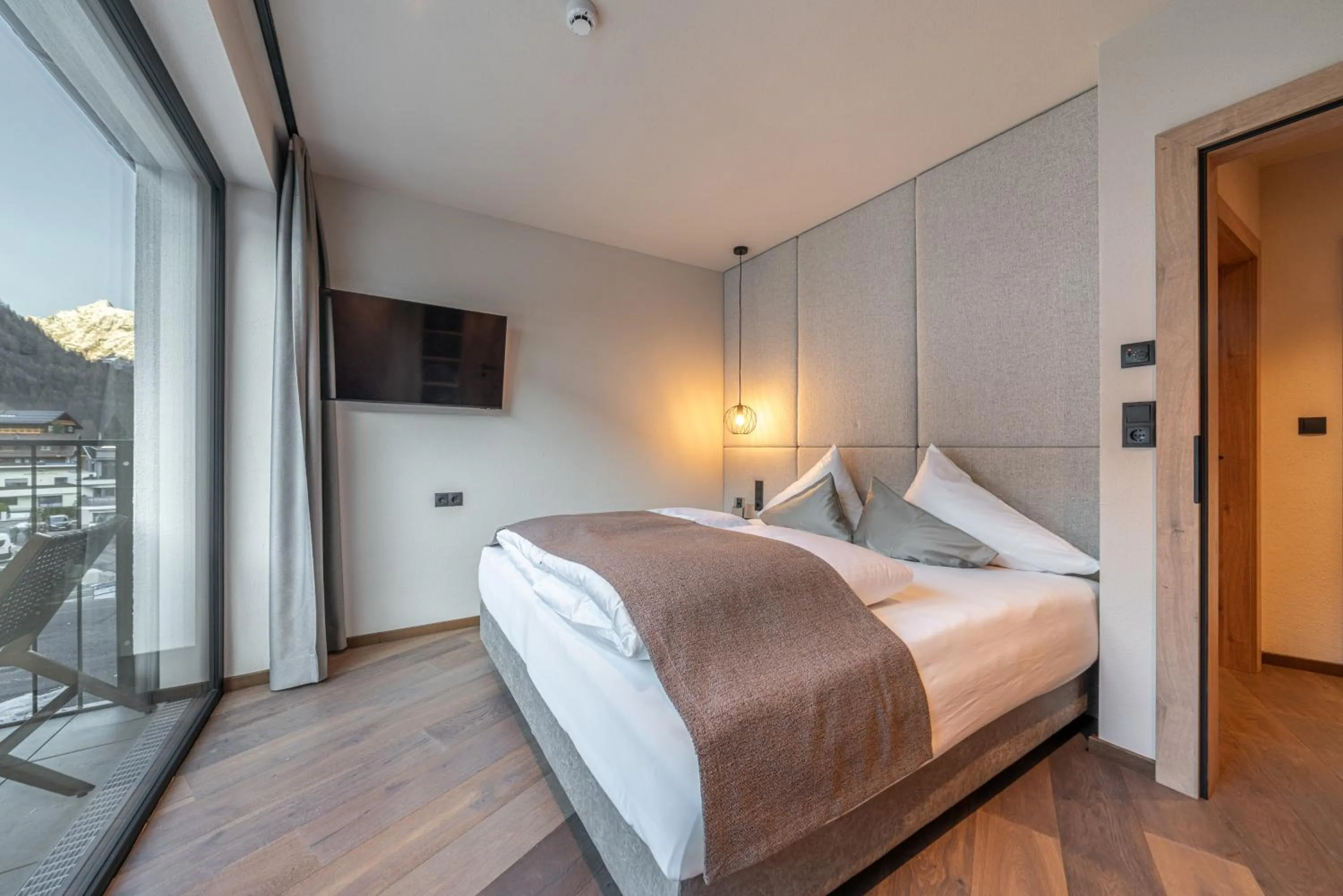 Photo of the whole room, Bed in Edelweiss echt-charmant