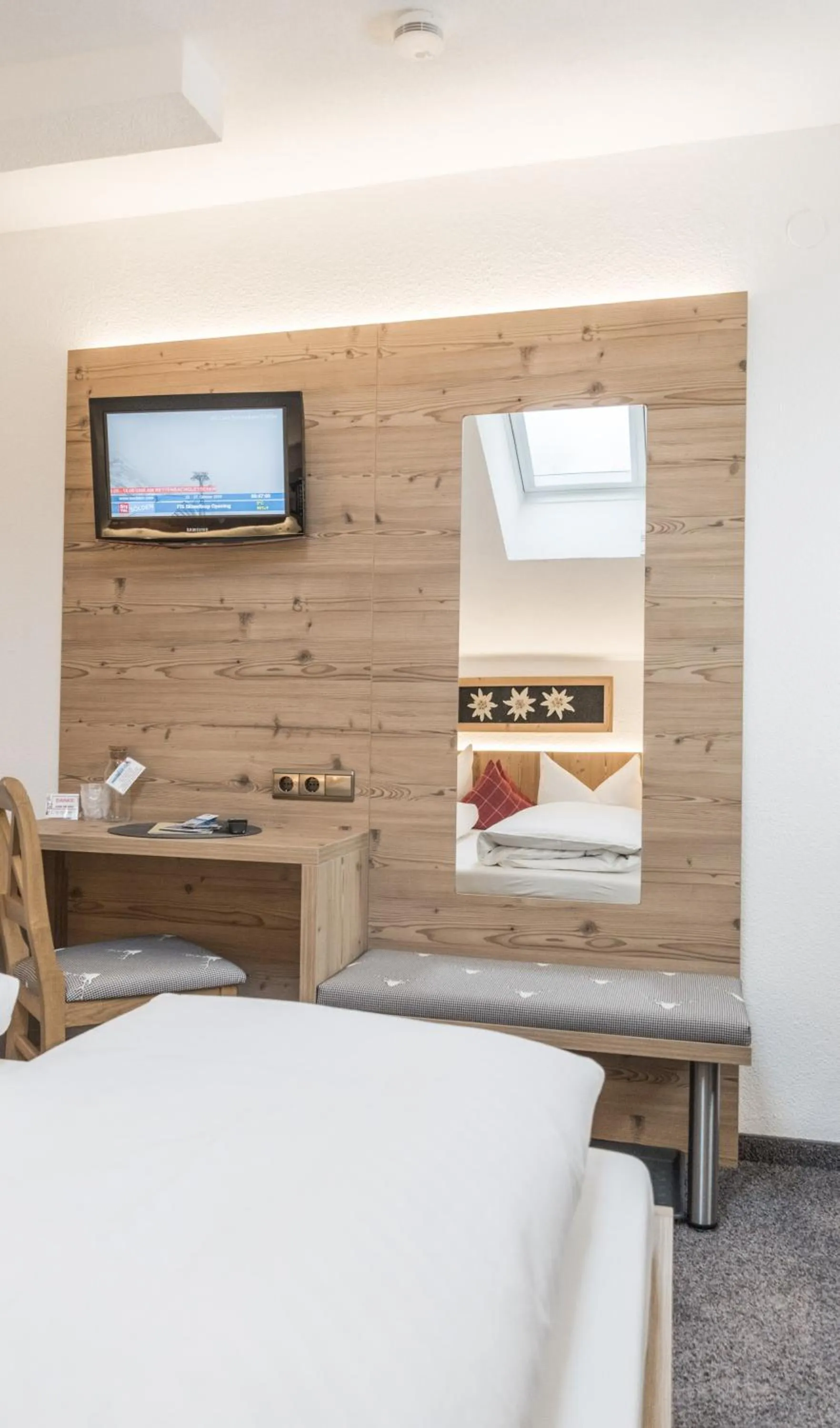 Bedroom in Pension Edelweiss