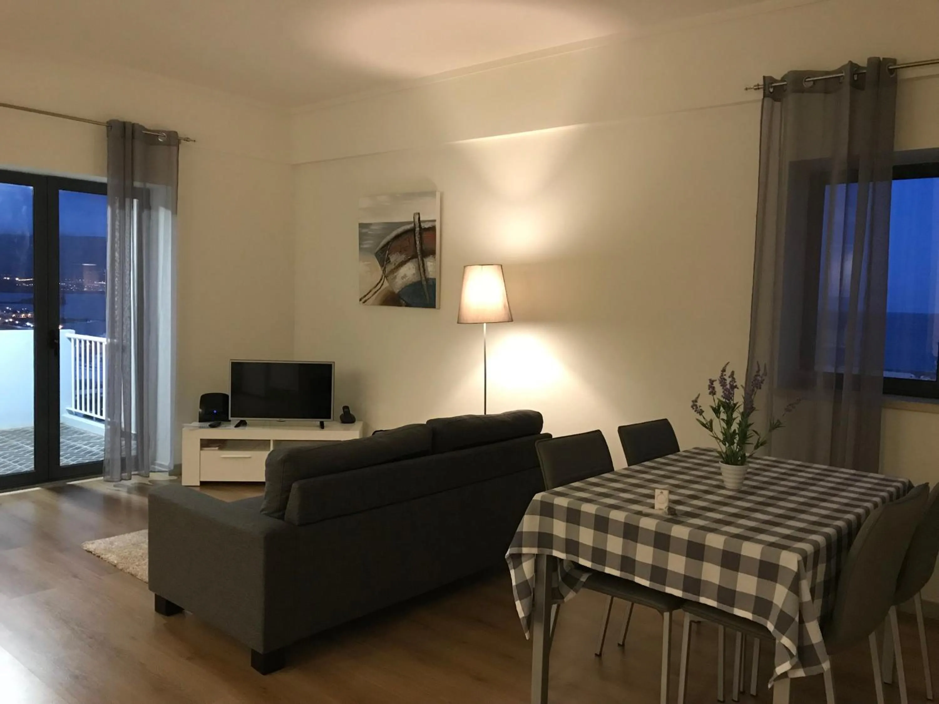 Communal lounge/ TV room in Apartamentos Solmar 15º