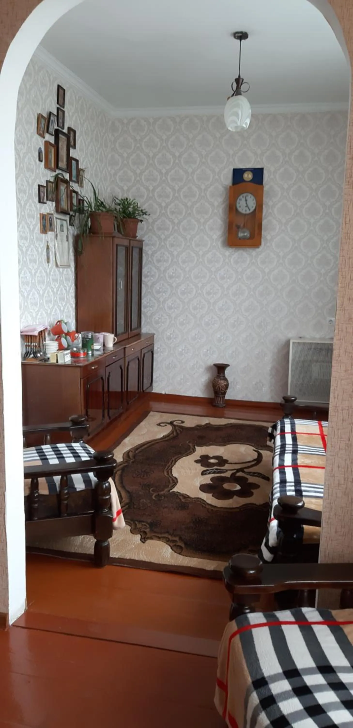 Nikoloz Guesthouse