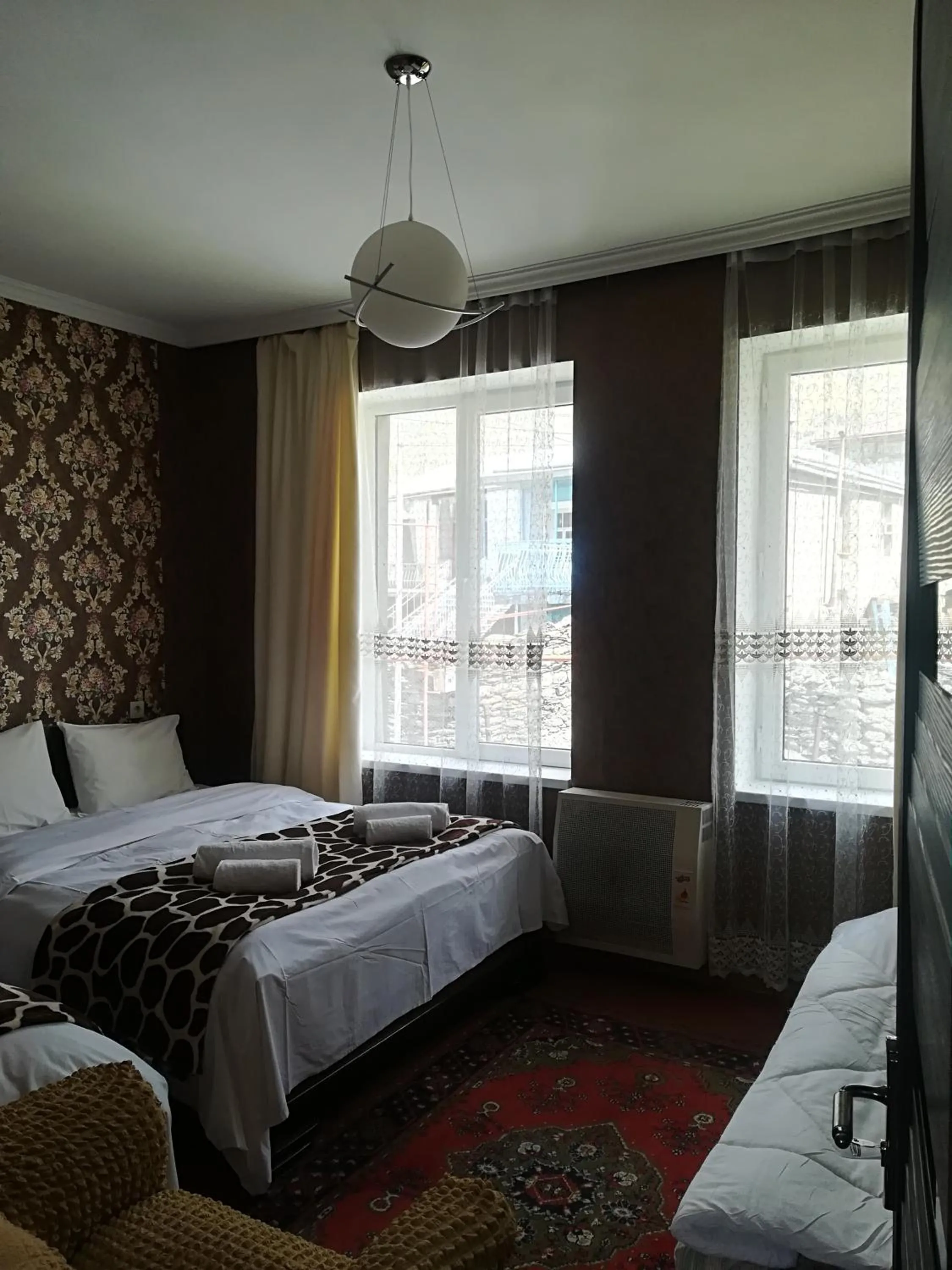 Nikoloz Guesthouse