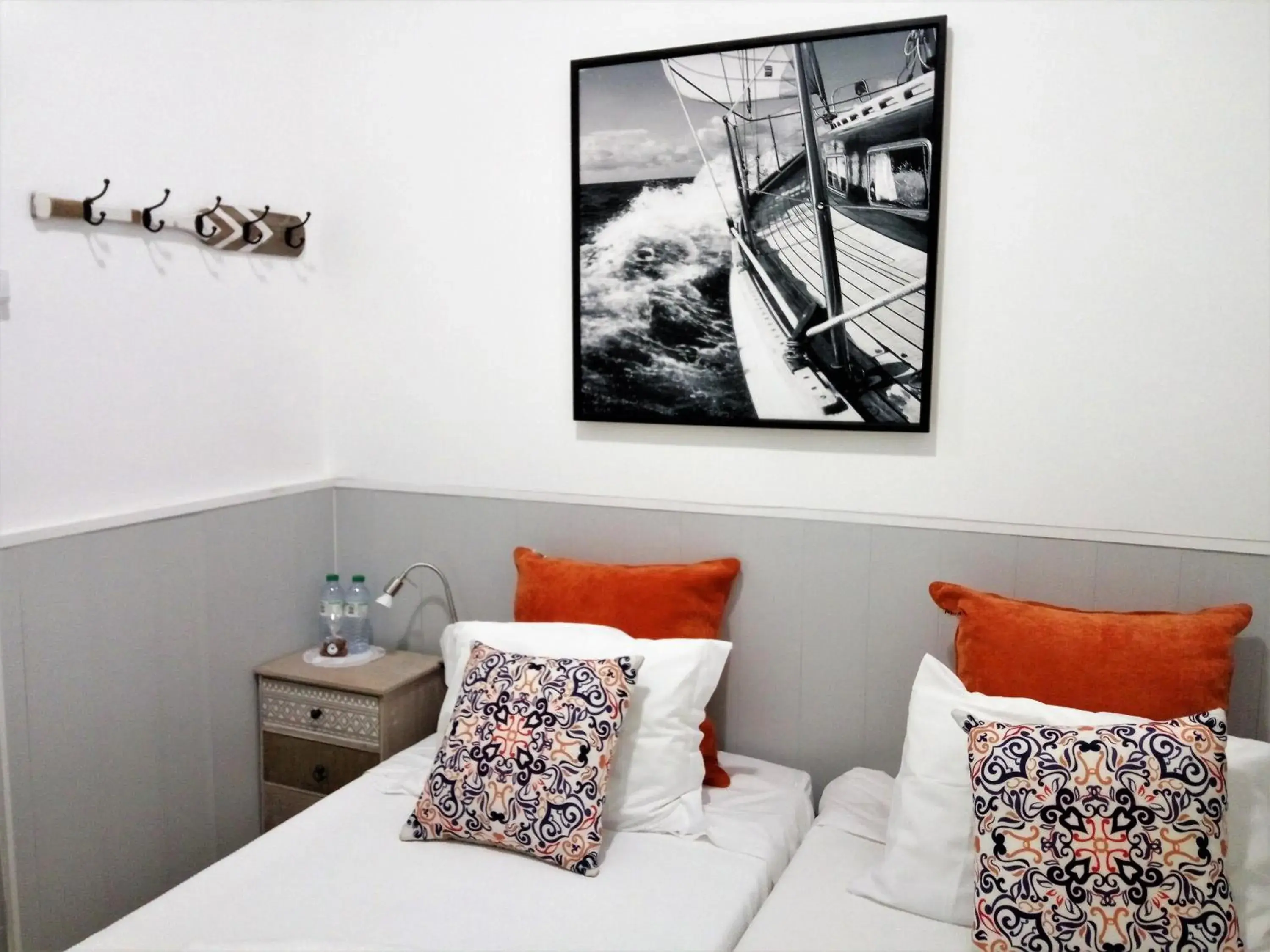 Economy Twin Room in Faro Cosy Guesthouse Economy Twin Room in Faro Cosy Guesthouse