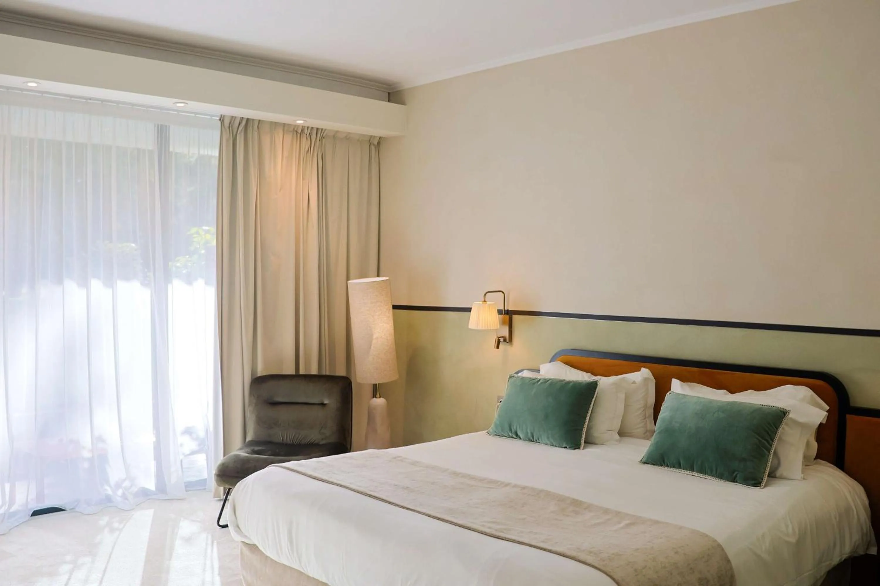 Bedroom, Bed in Best Western Sévan Parc Hôtel