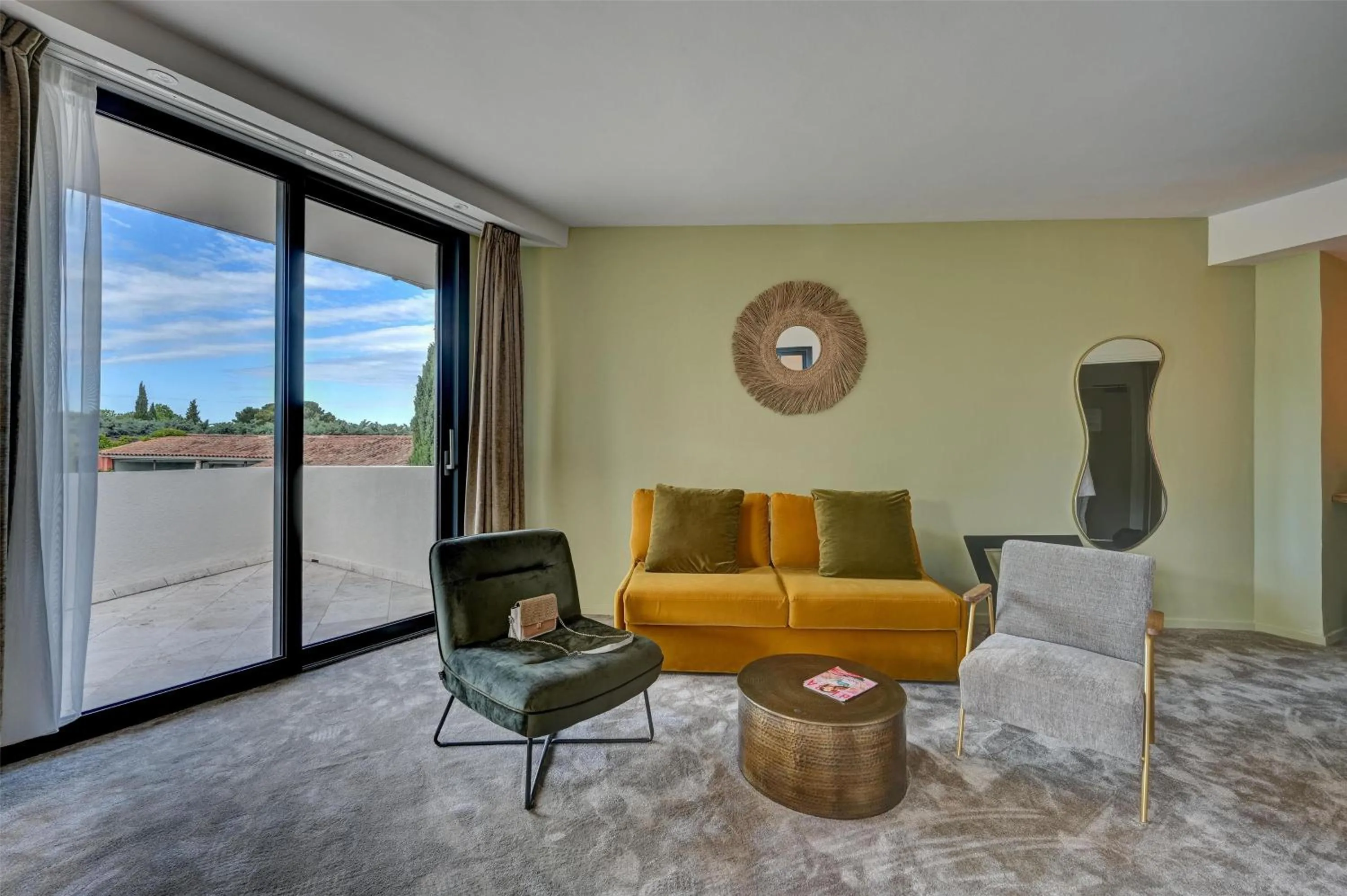 Bedroom in Best Western Sévan Parc Hôtel