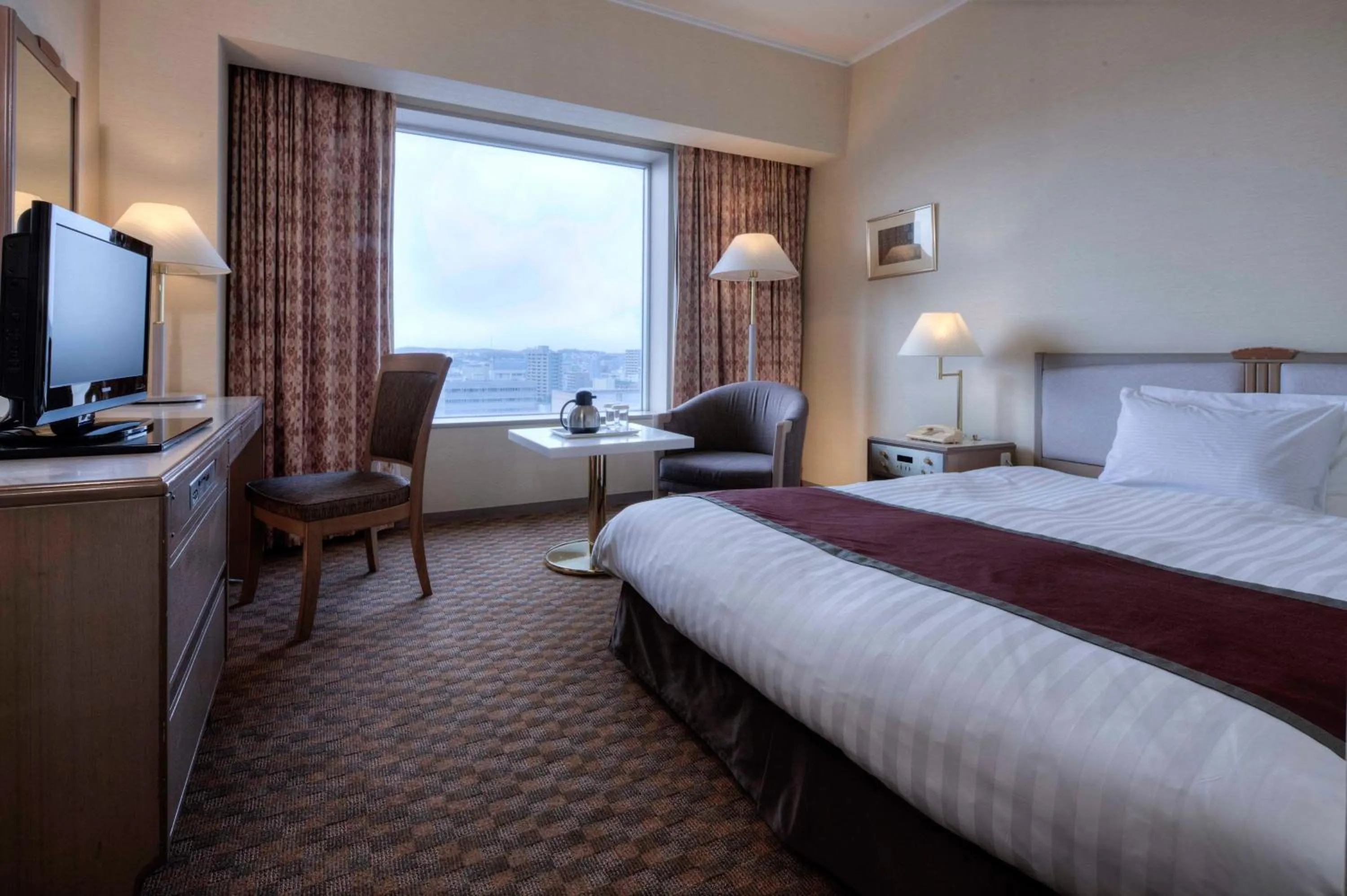 Day, Bed in Miyako Hotel Yokkaichi