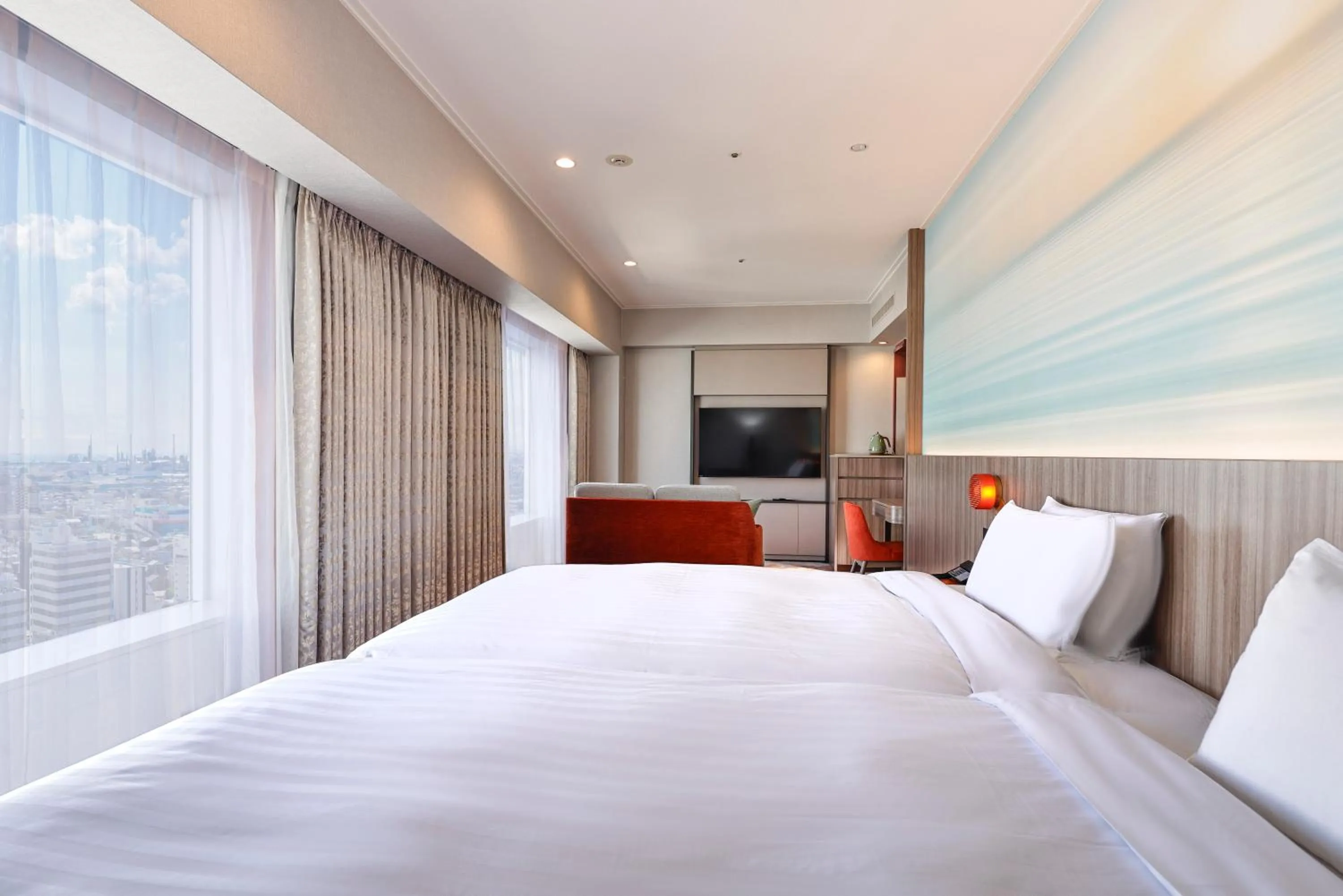 Bed in Miyako Hotel Yokkaichi