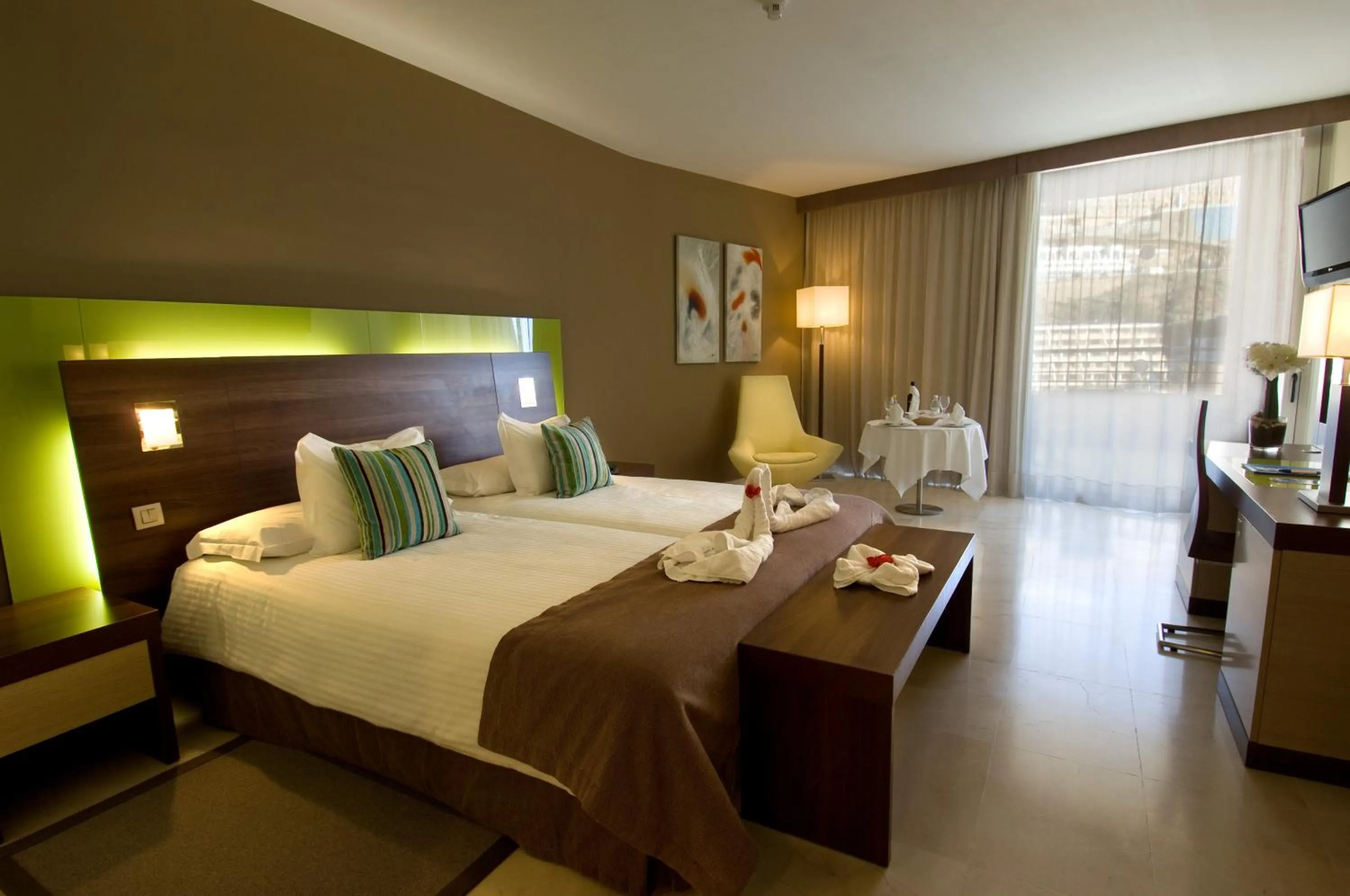 Bedroom, Bed in Hotel LIVVO Valle Taurito & Aquapark